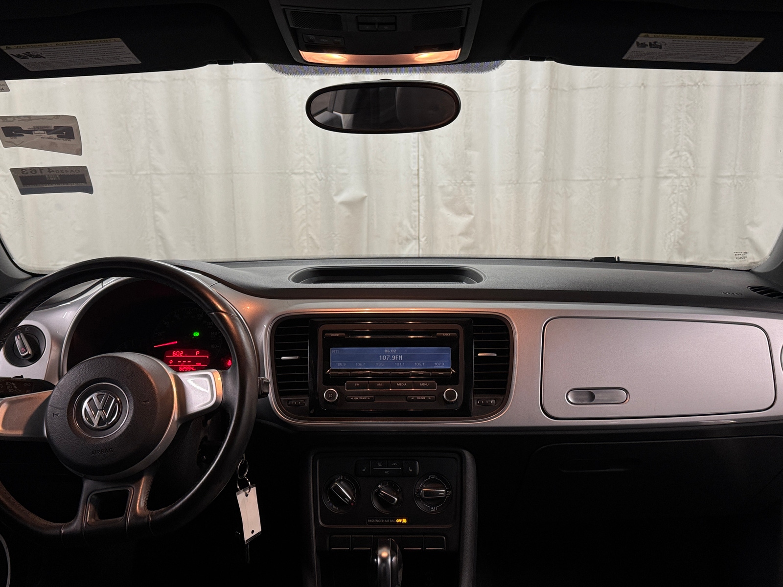 Thumbnail: 2012 Volkswagen Beetle - 5