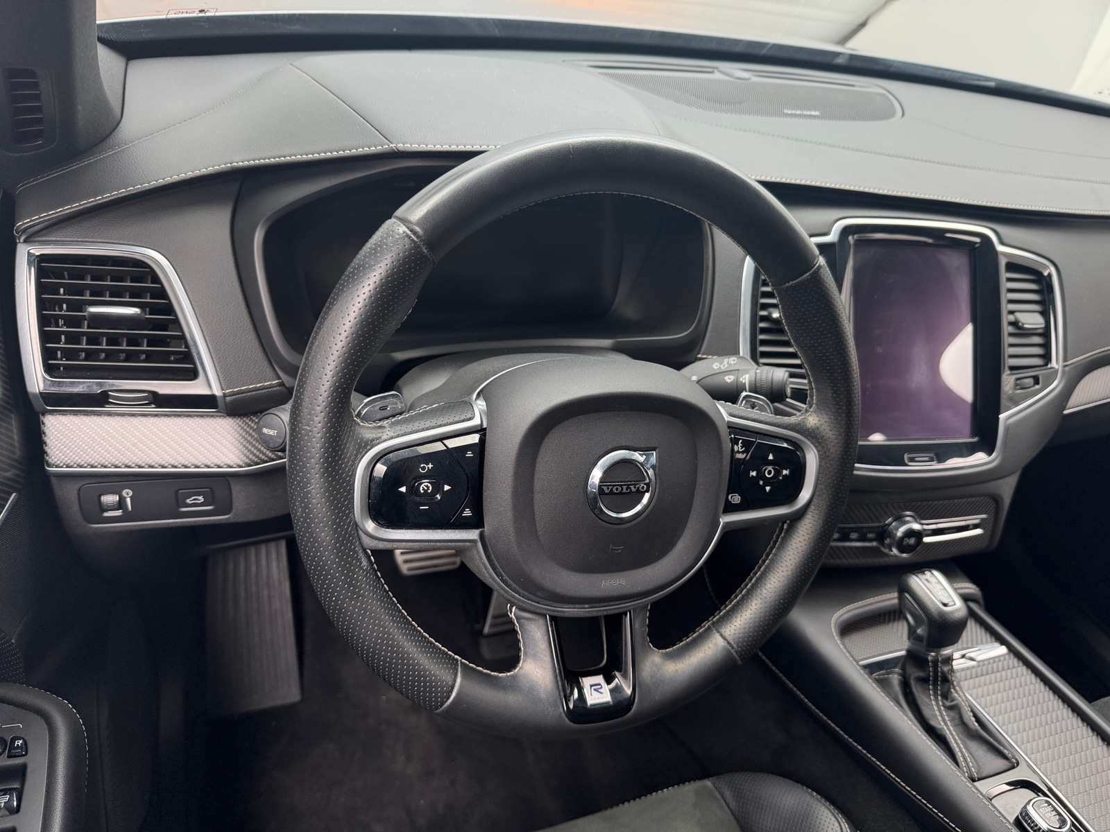 Thumbnail: 2019 Volvo XC90 - 4