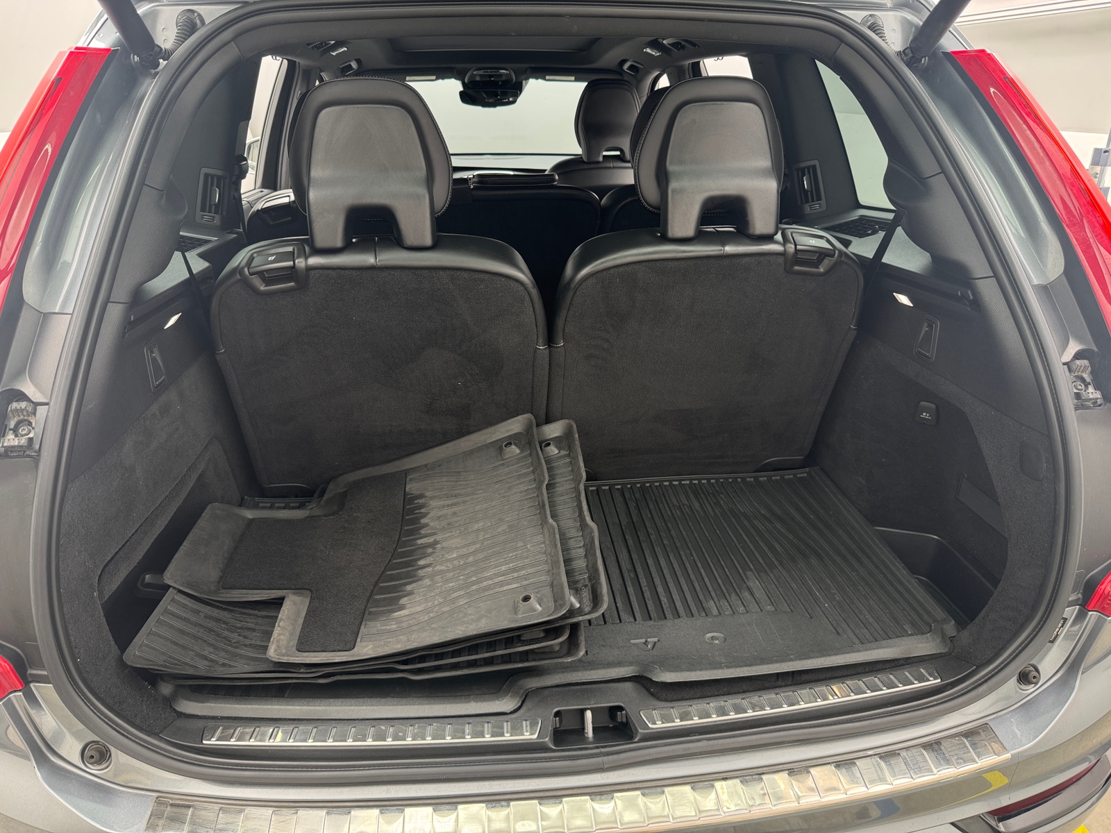 Thumbnail: 2019 Volvo XC90 - 6