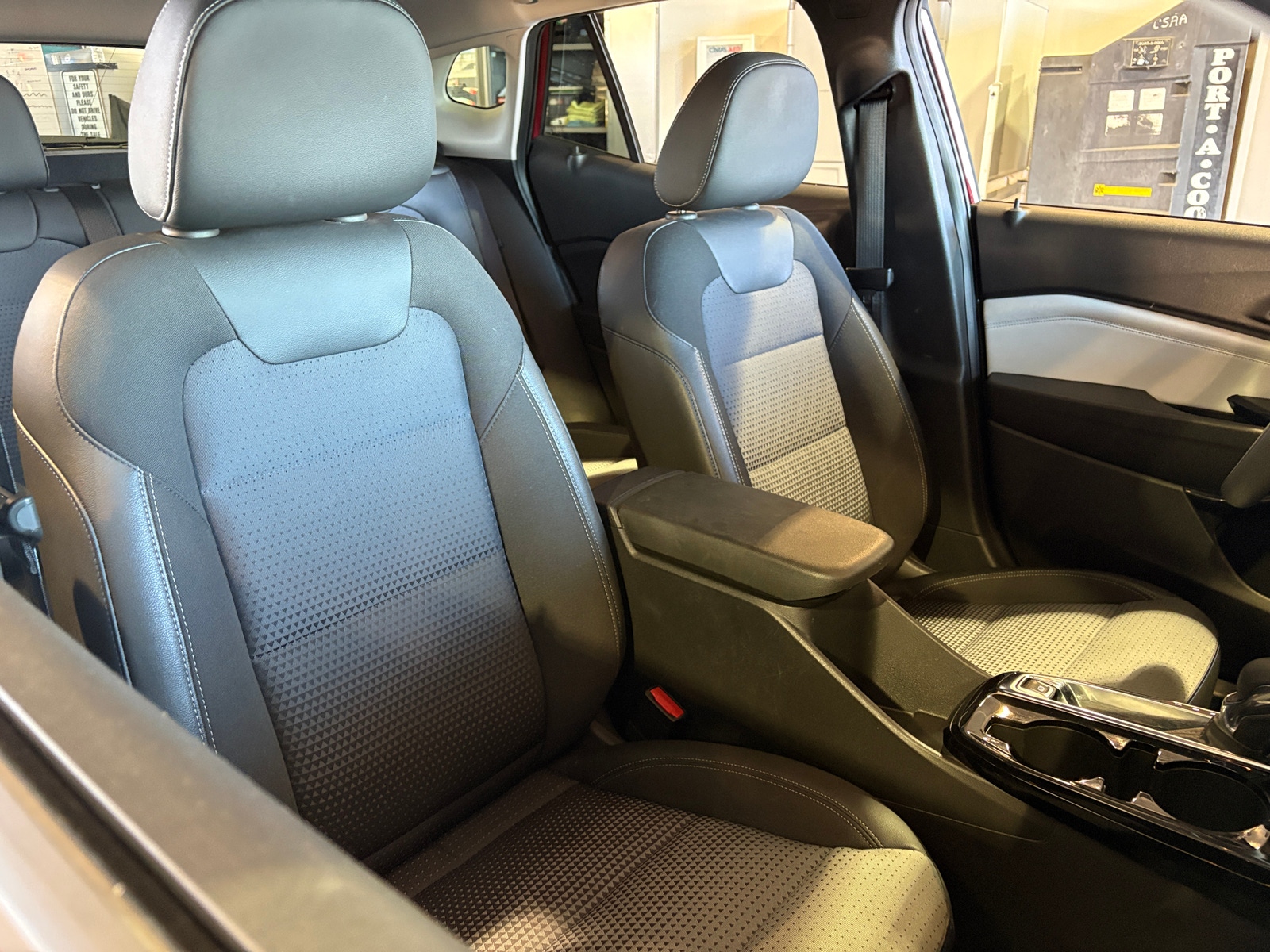 Thumbnail: 2025 Chevrolet Trax - 2