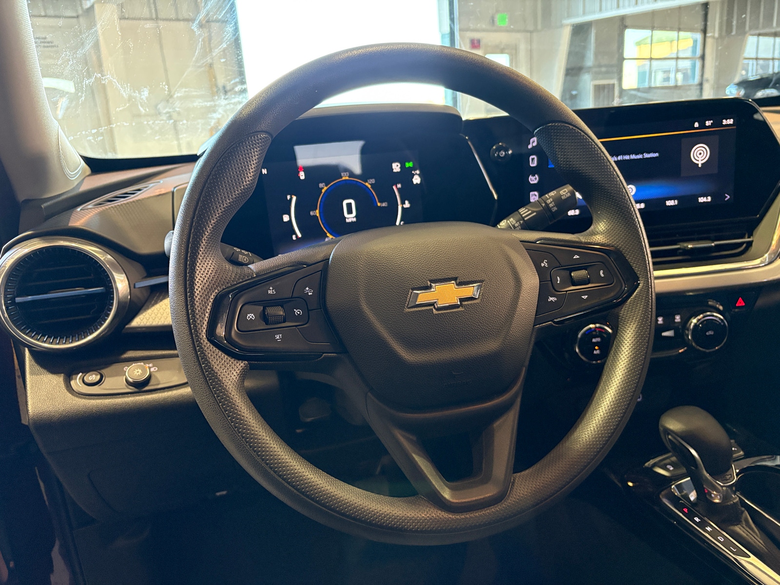 Thumbnail: 2025 Chevrolet Trax - 5