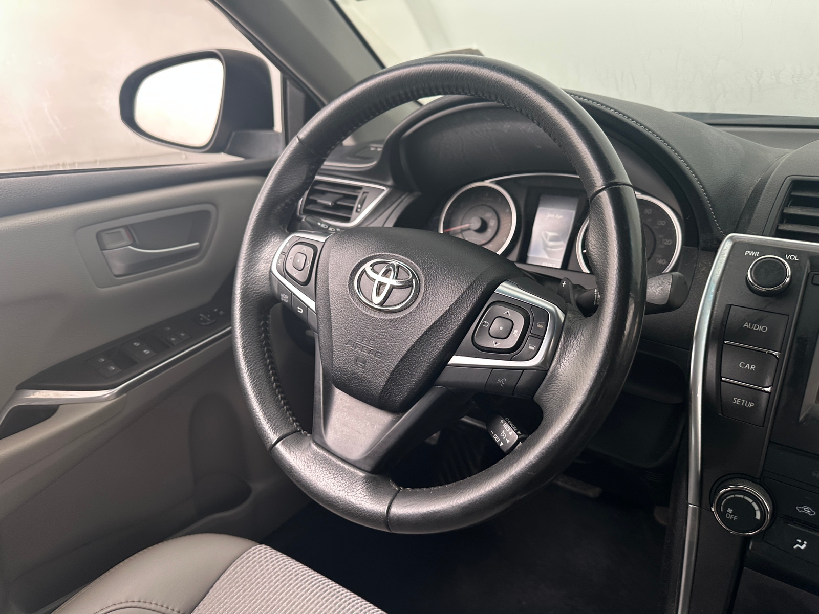 Thumbnail: 2016 Toyota Camry - 5