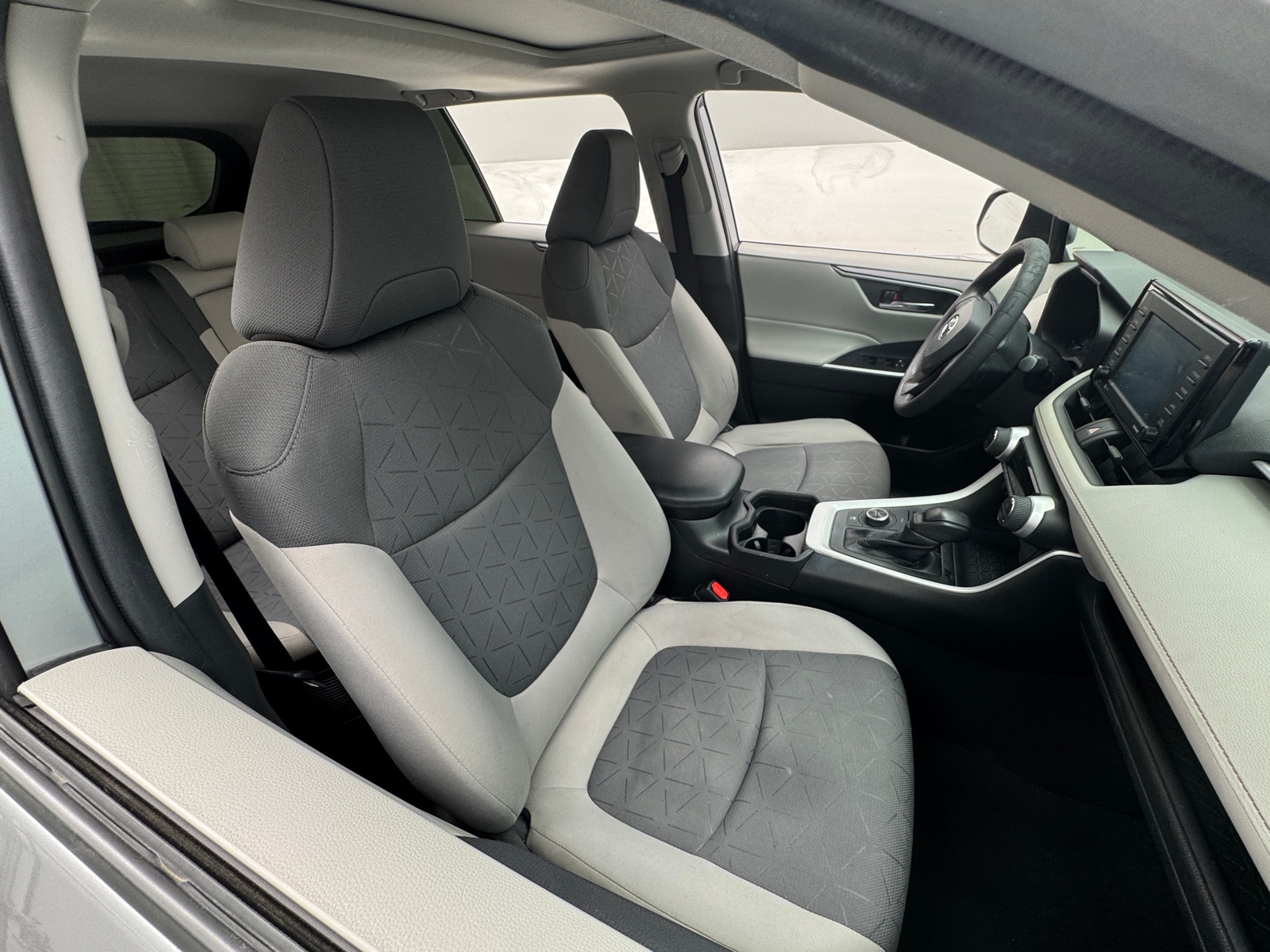 Thumbnail: 2021 Toyota RAV4 - 2