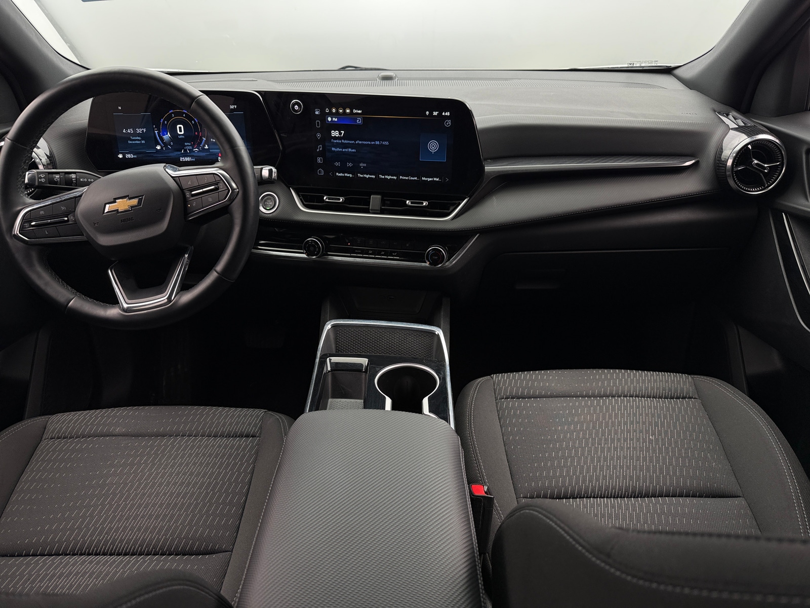 Thumbnail: 2025 Chevrolet Equinox - 3