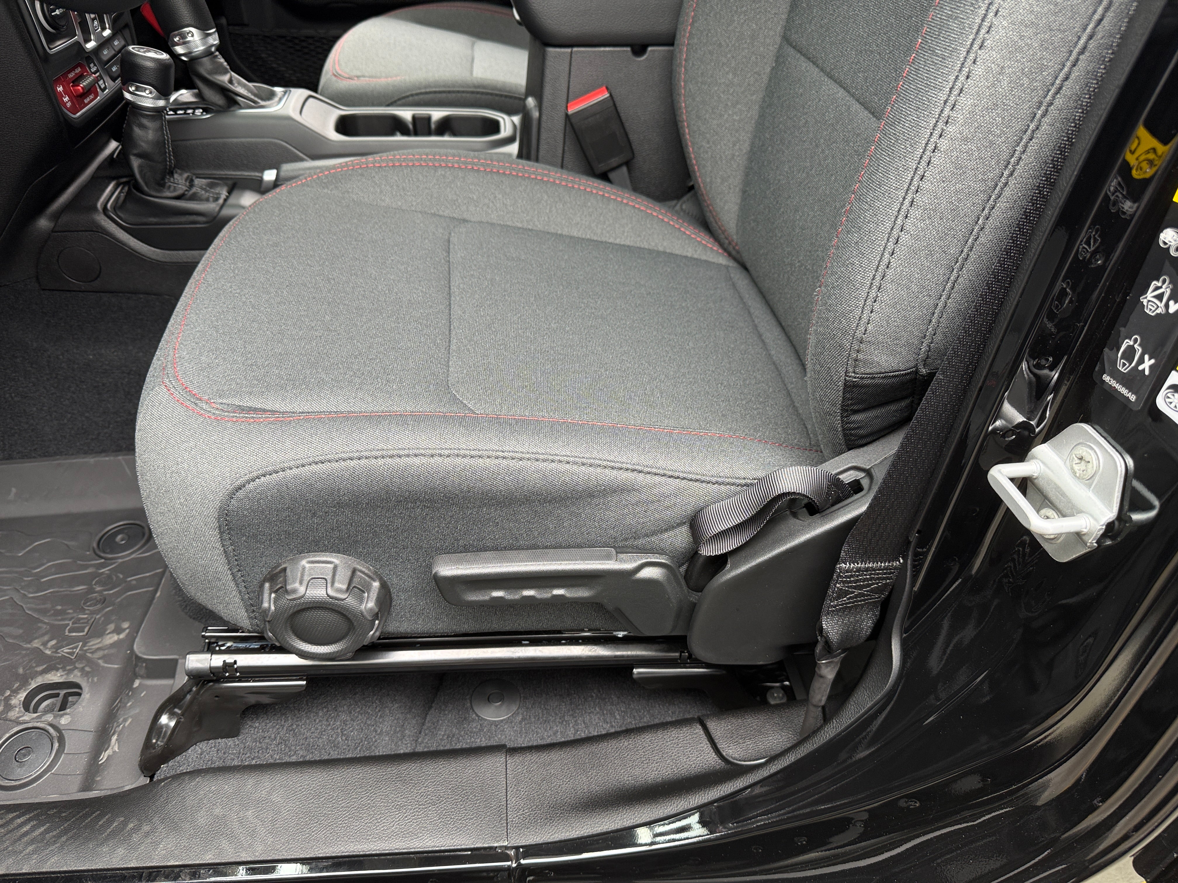 2026 Jeep Wrangler 4-Door Rubicon - Photo 7