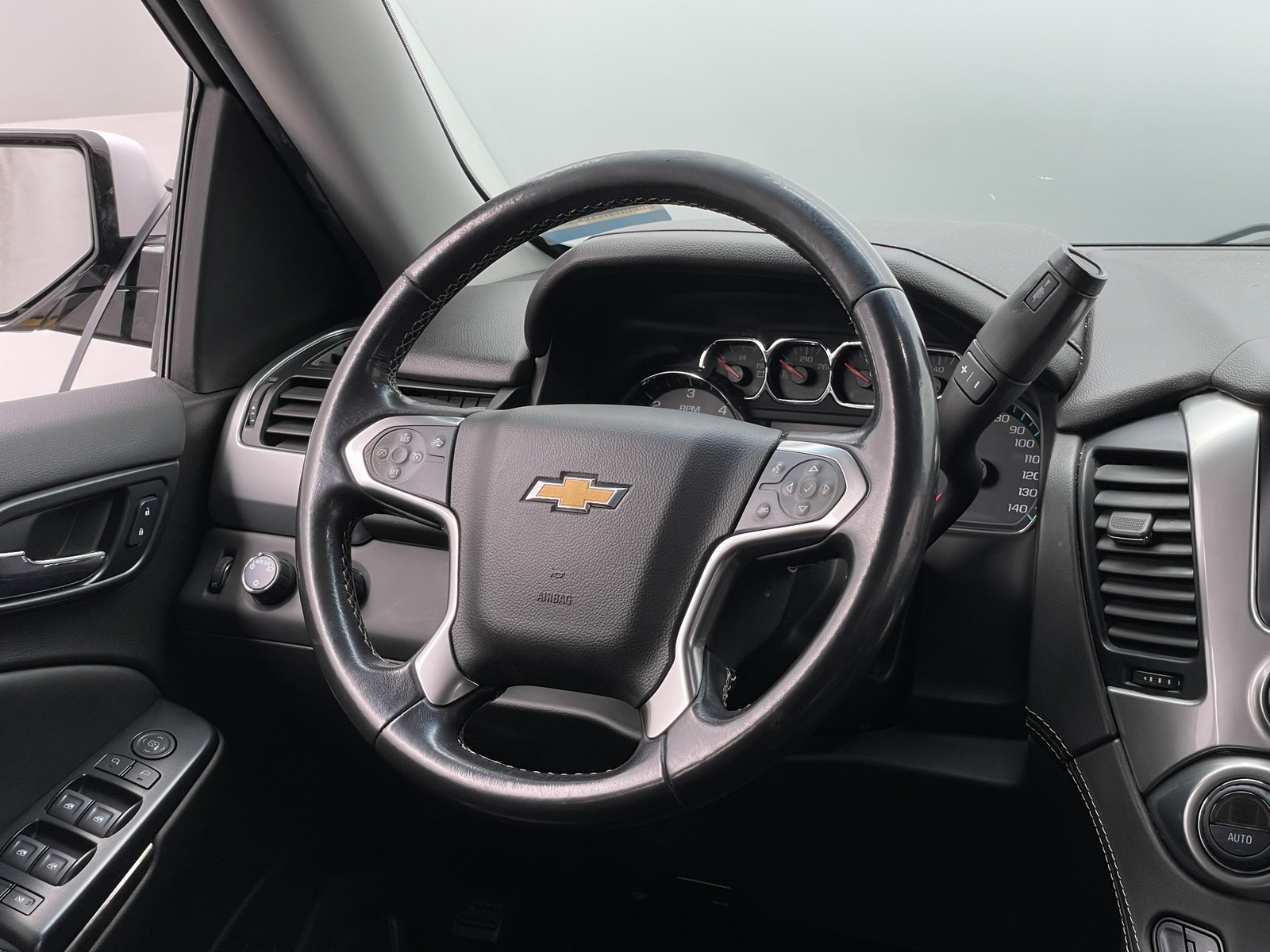 Thumbnail: 2020 Chevrolet Tahoe - 4