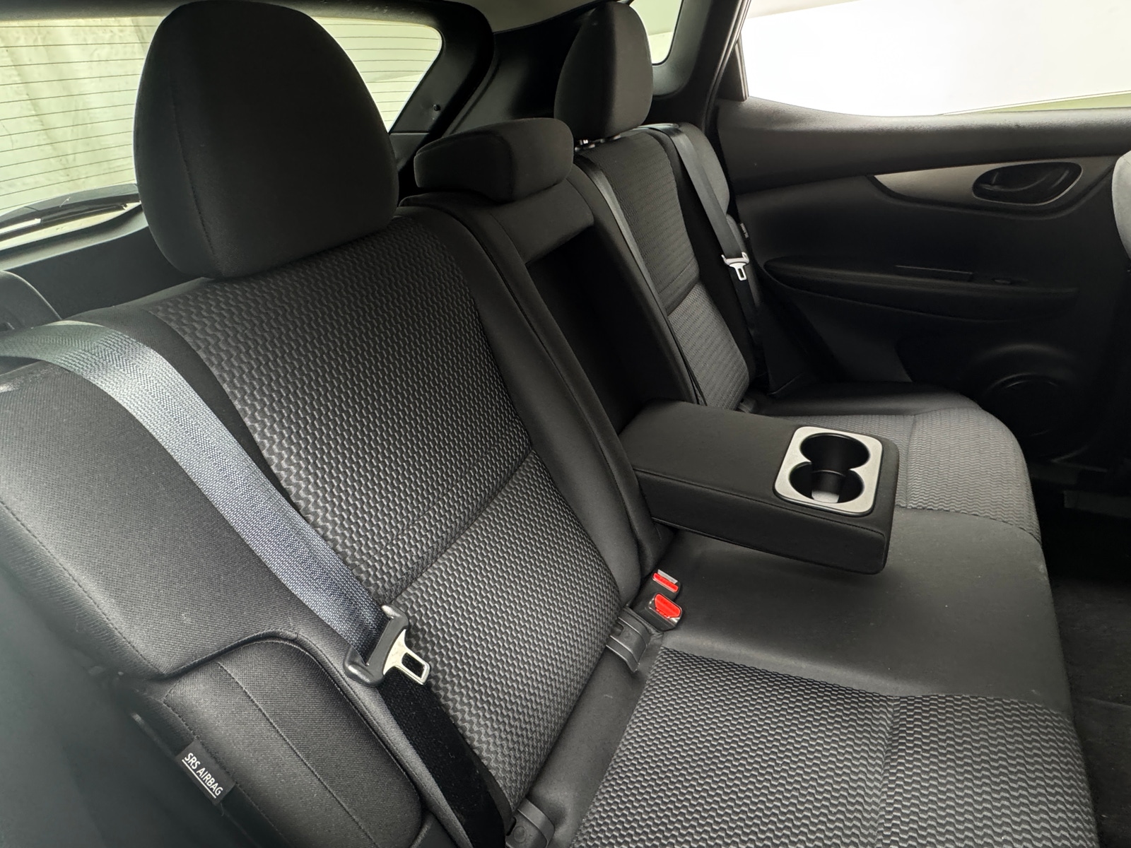 Thumbnail: 2021 Nissan Rogue Sport - 6