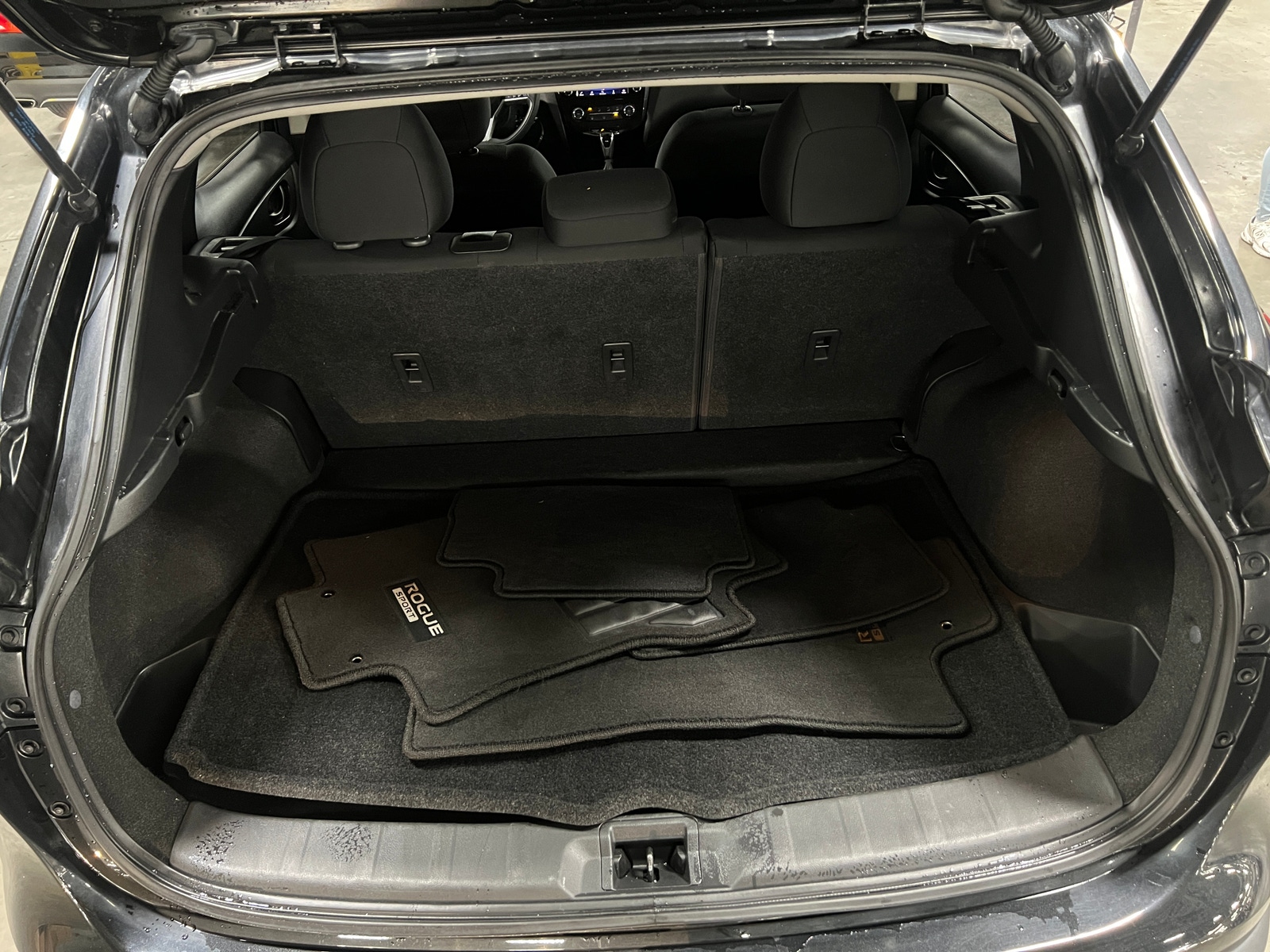 Thumbnail: 2021 Nissan Rogue Sport - 7