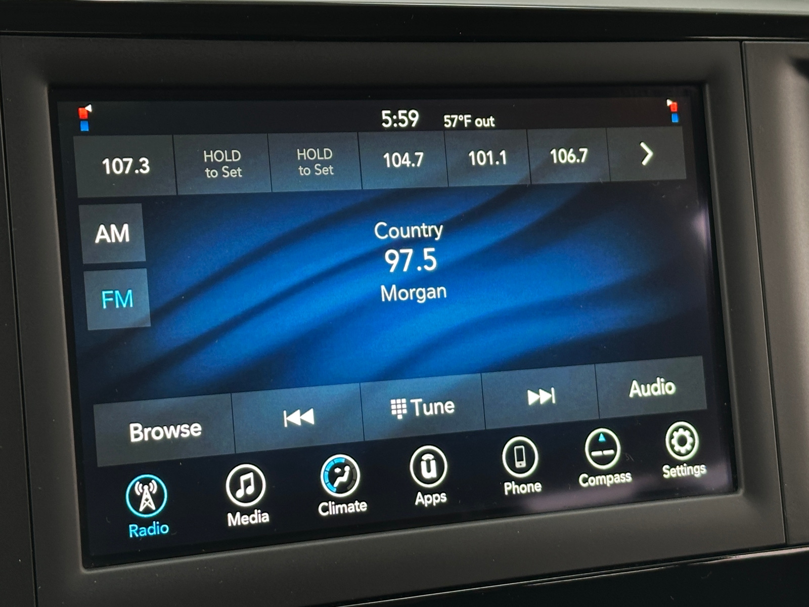 Thumbnail: 2019 Chrysler Pacifica - 4