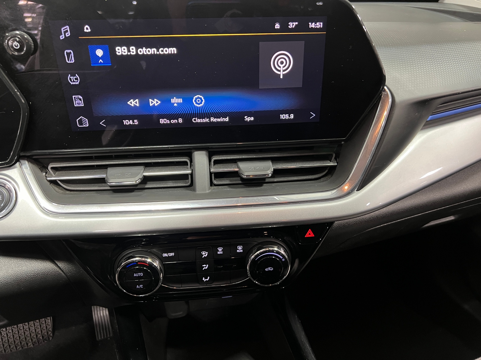 Thumbnail: 2024 Chevrolet Trax - 4