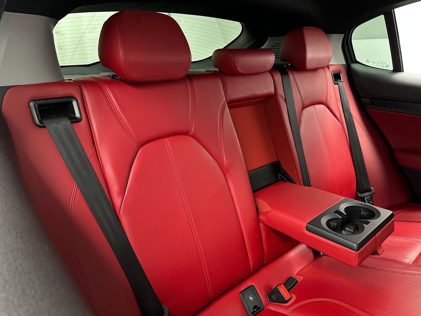 Thumbnail: 2019 Alfa Romeo Stelvio - 5