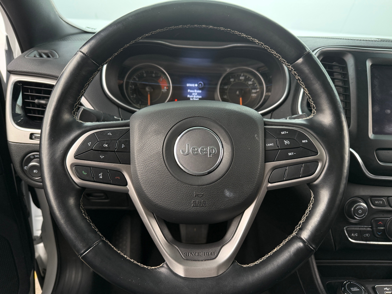 Thumbnail: 2021 Jeep Cherokee - 4