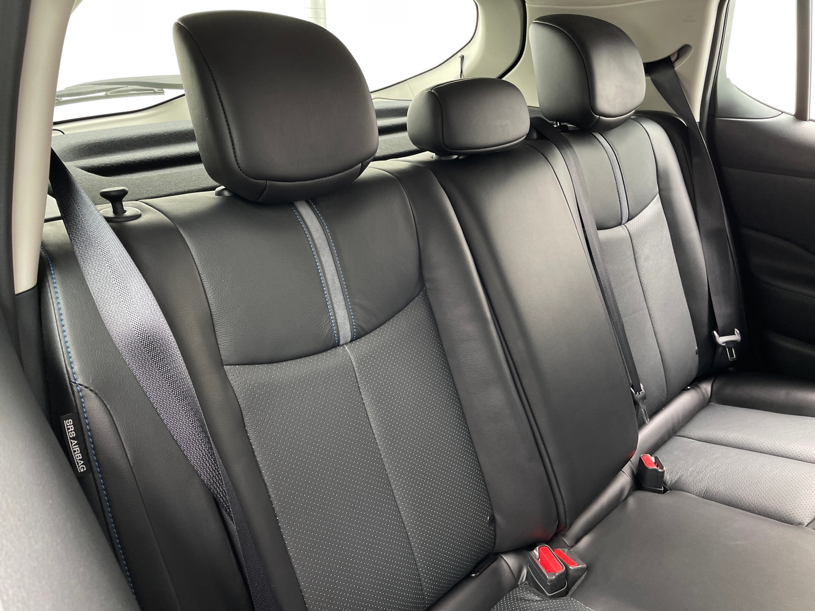 Thumbnail: 2022 Nissan Leaf - 5