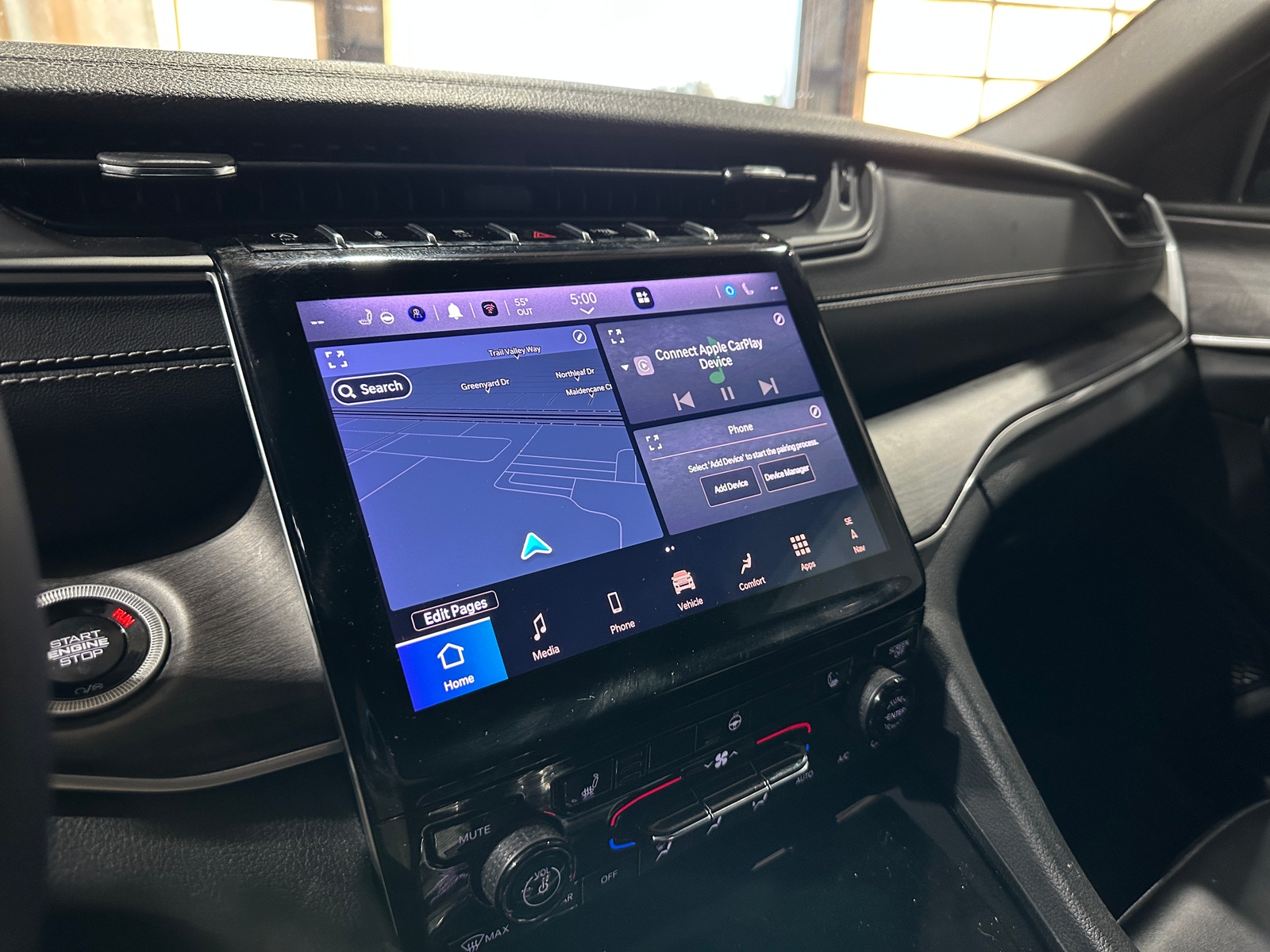 Thumbnail: 2025 Jeep Grand Cherokee - 3