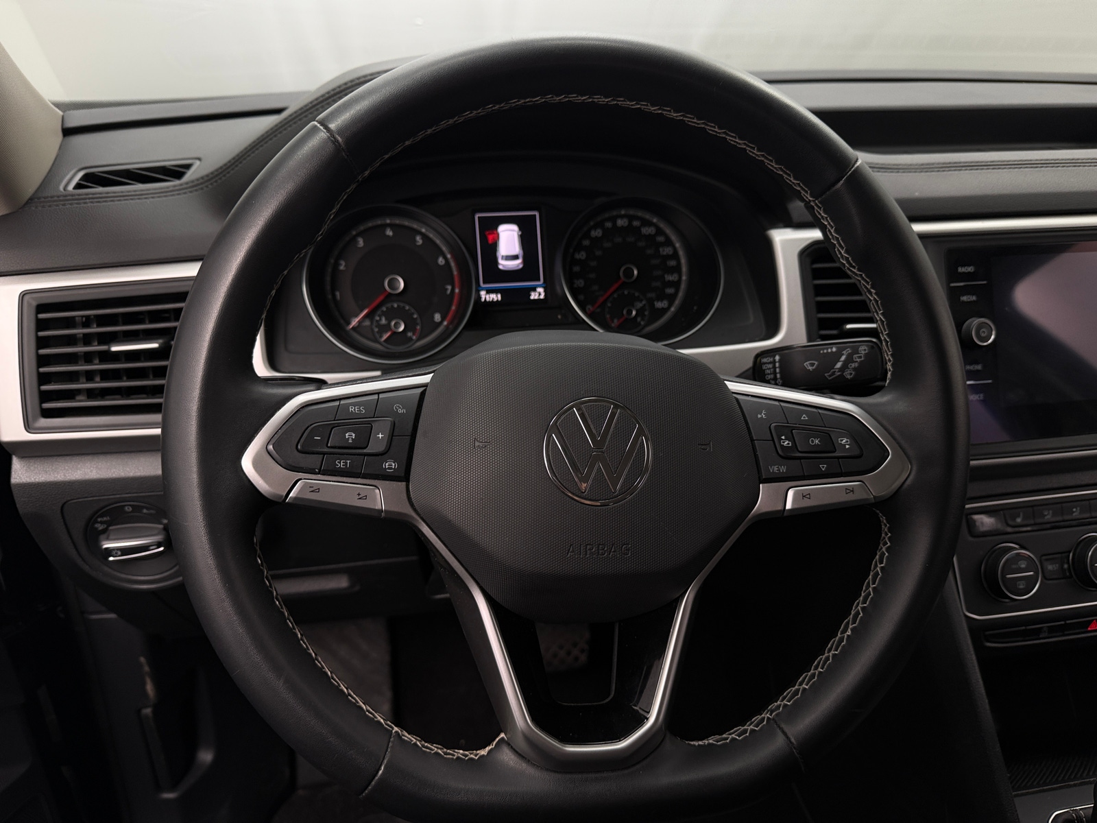 Thumbnail: 2021 Volkswagen Atlas - 4