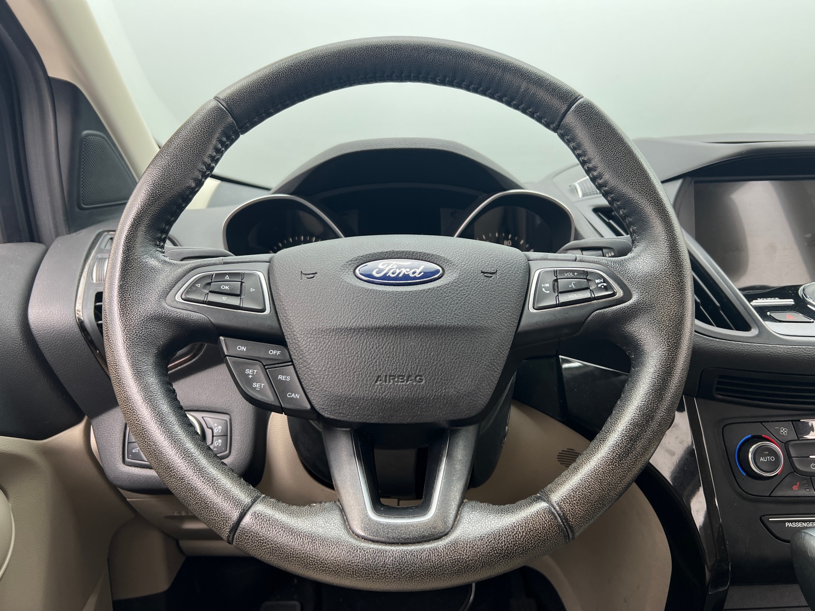 Thumbnail: 2017 Ford Escape - 4