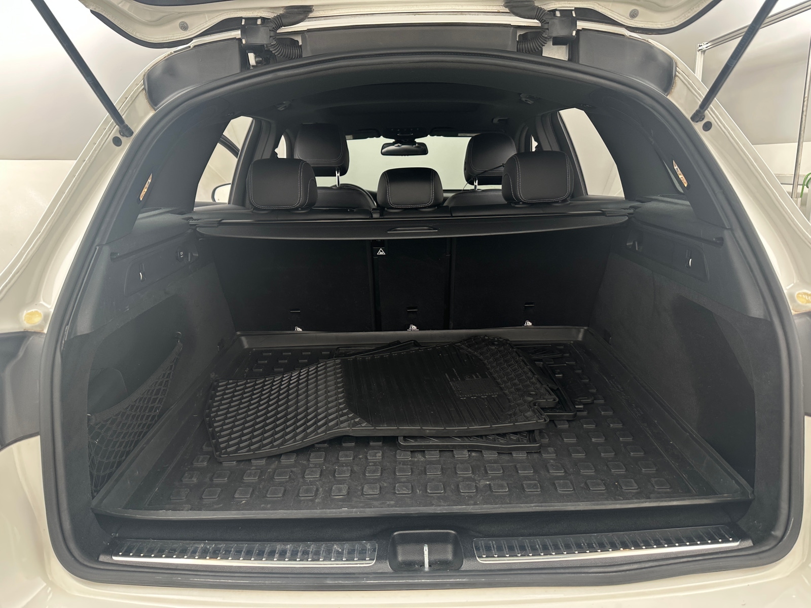 Thumbnail: 2018 Mercedes-Benz GLC - 6