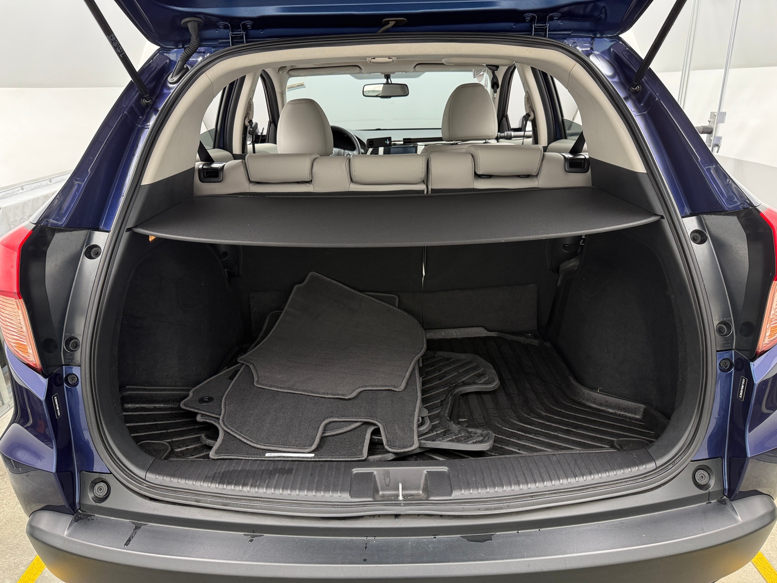 Thumbnail: 2017 Honda HR-V - 6