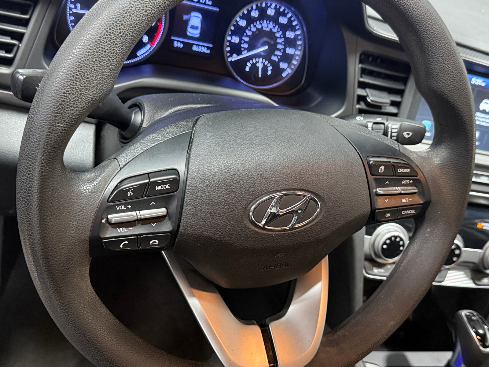 Thumbnail: 2019 Hyundai Elantra - 5