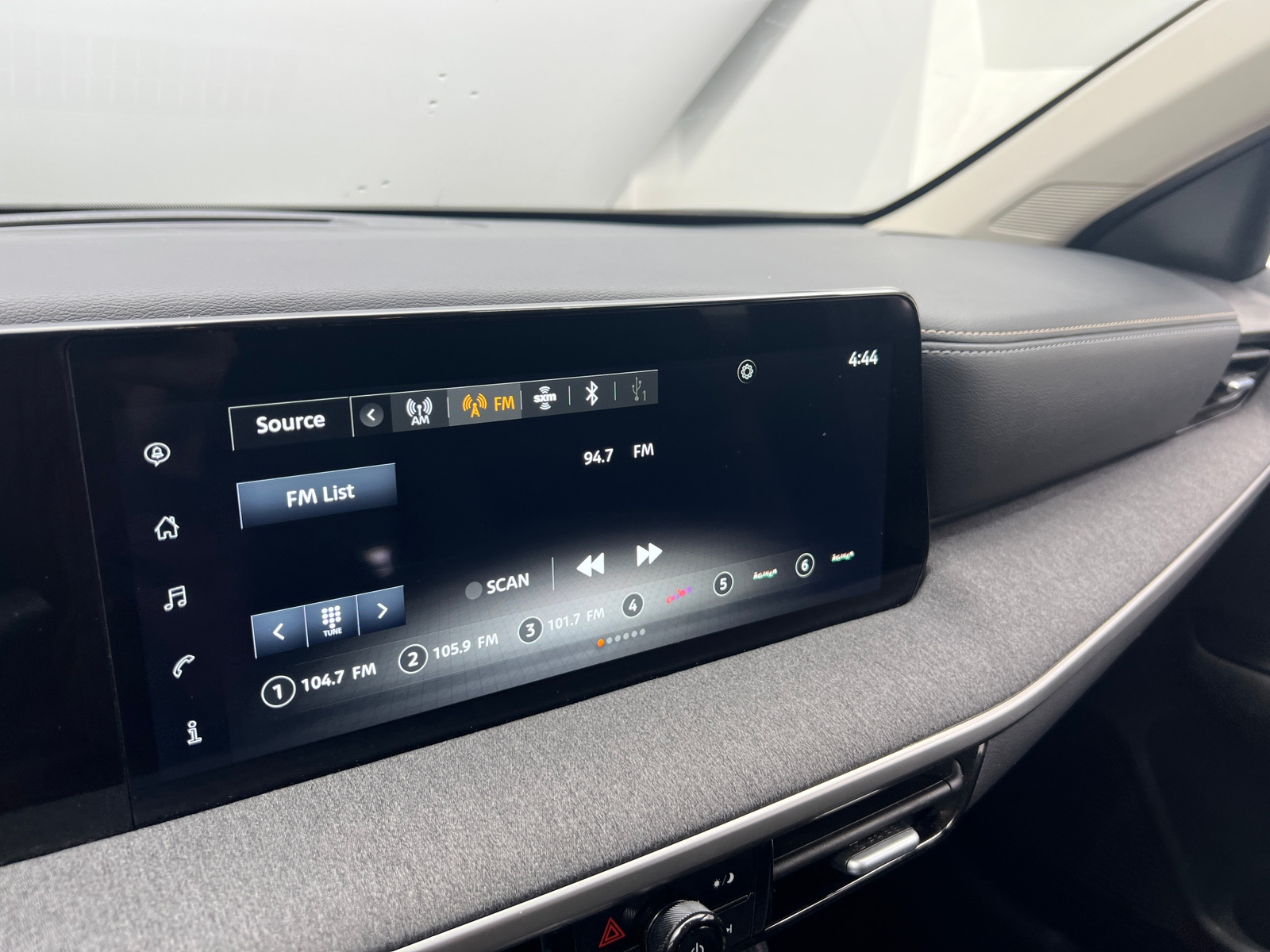 Thumbnail: 2025 Nissan Kicks - 4