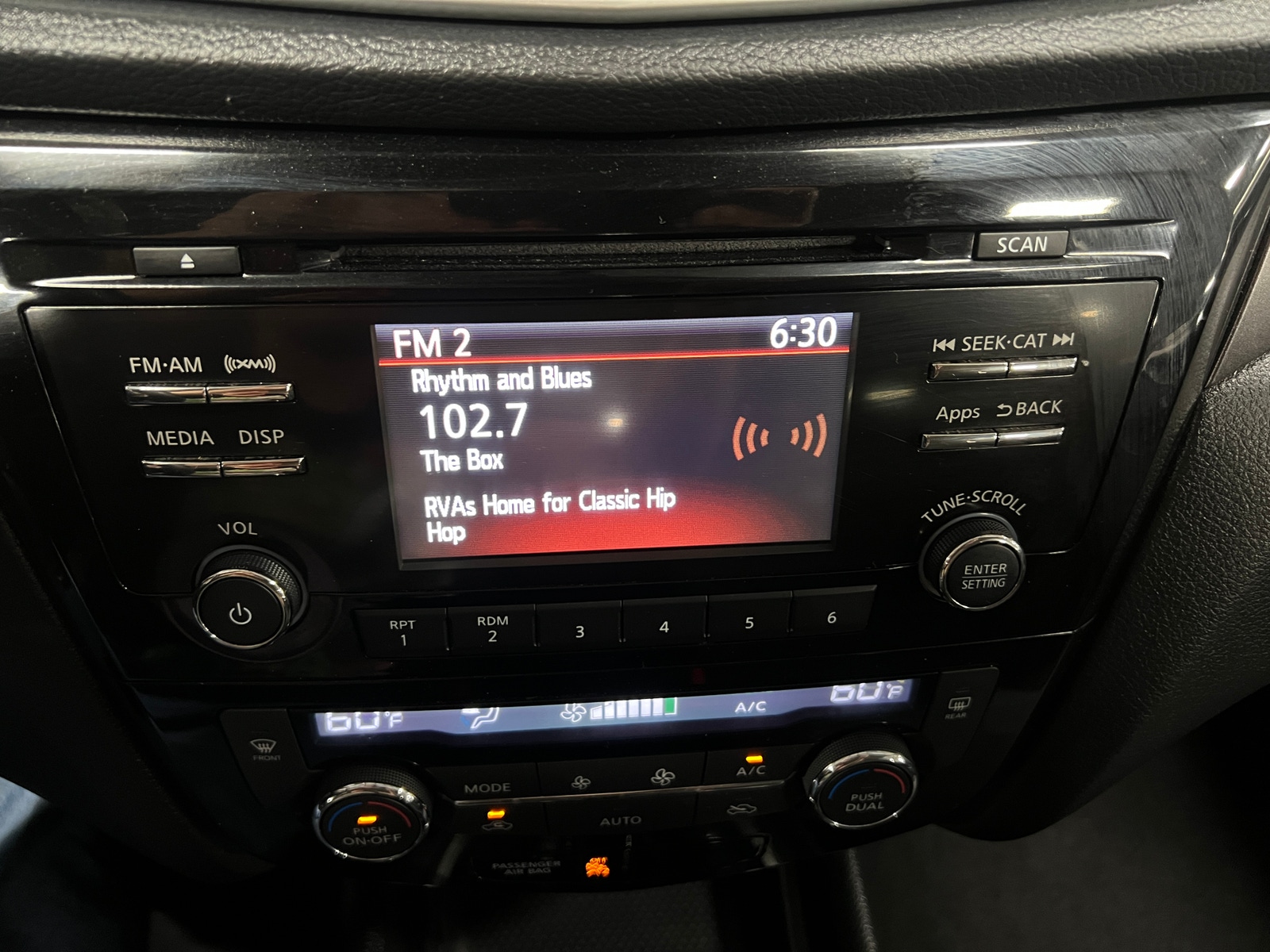 Thumbnail: 2016 Nissan Rogue - 4