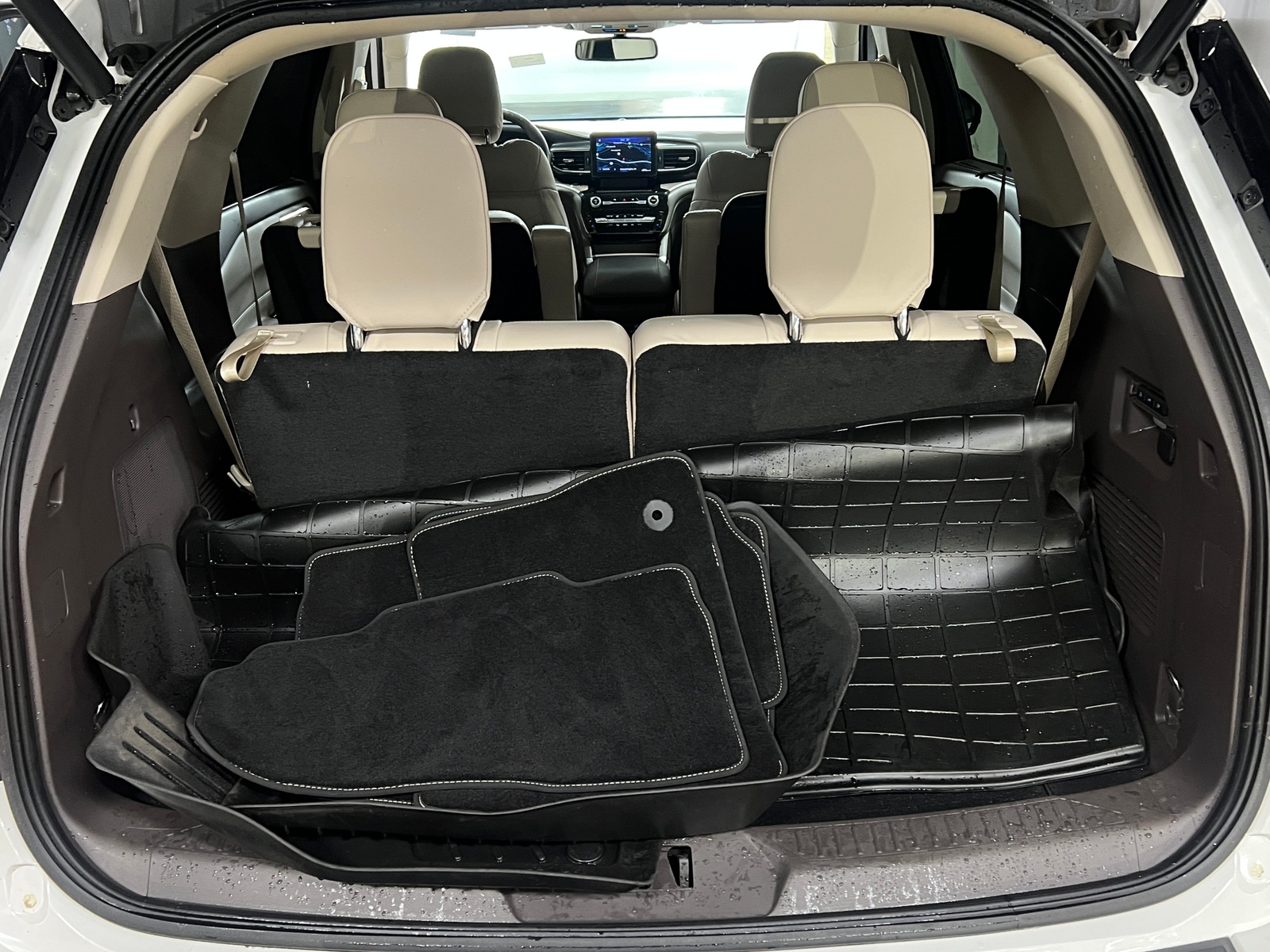 Thumbnail: 2023 Ford Explorer - 6