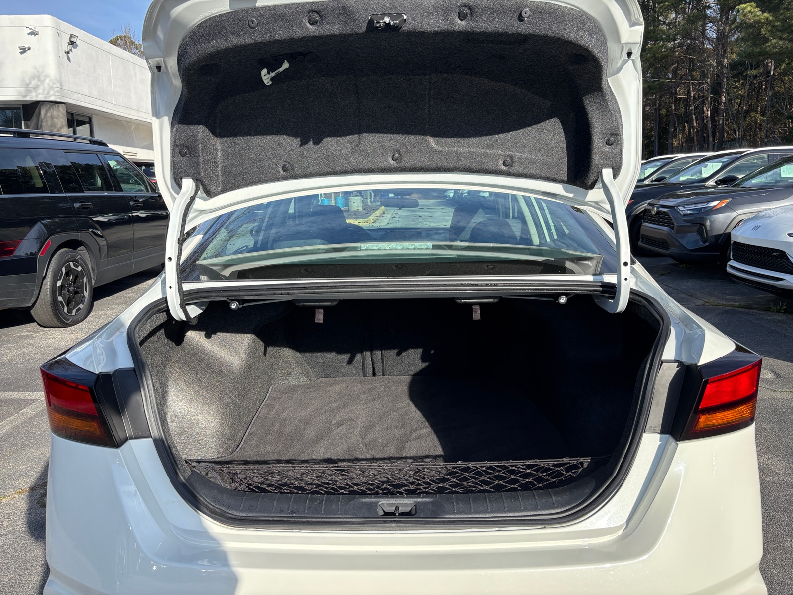 Thumbnail: 2025 Nissan Altima - 6