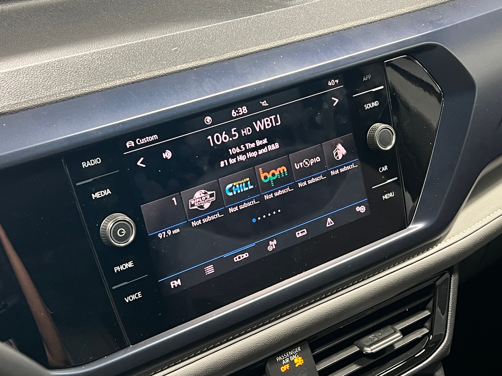 Thumbnail: 2024 Volkswagen Taos - 3