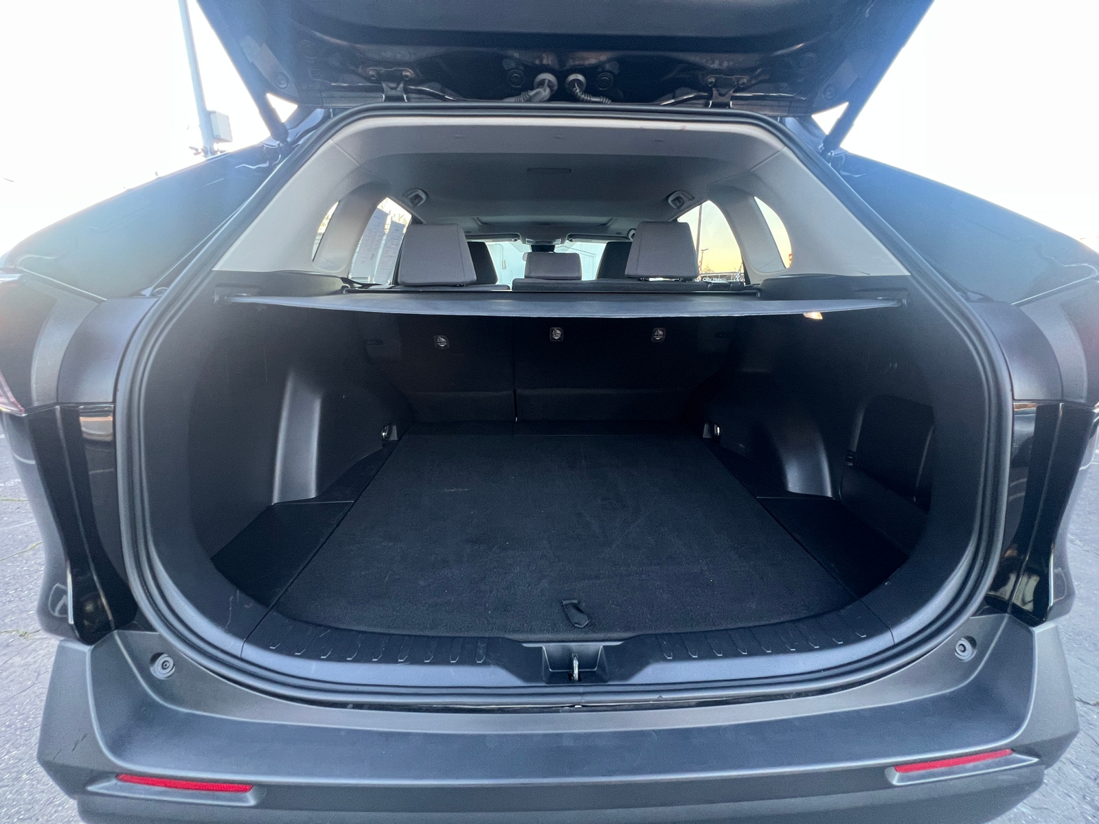 Thumbnail: 2025 Toyota RAV4 - 6