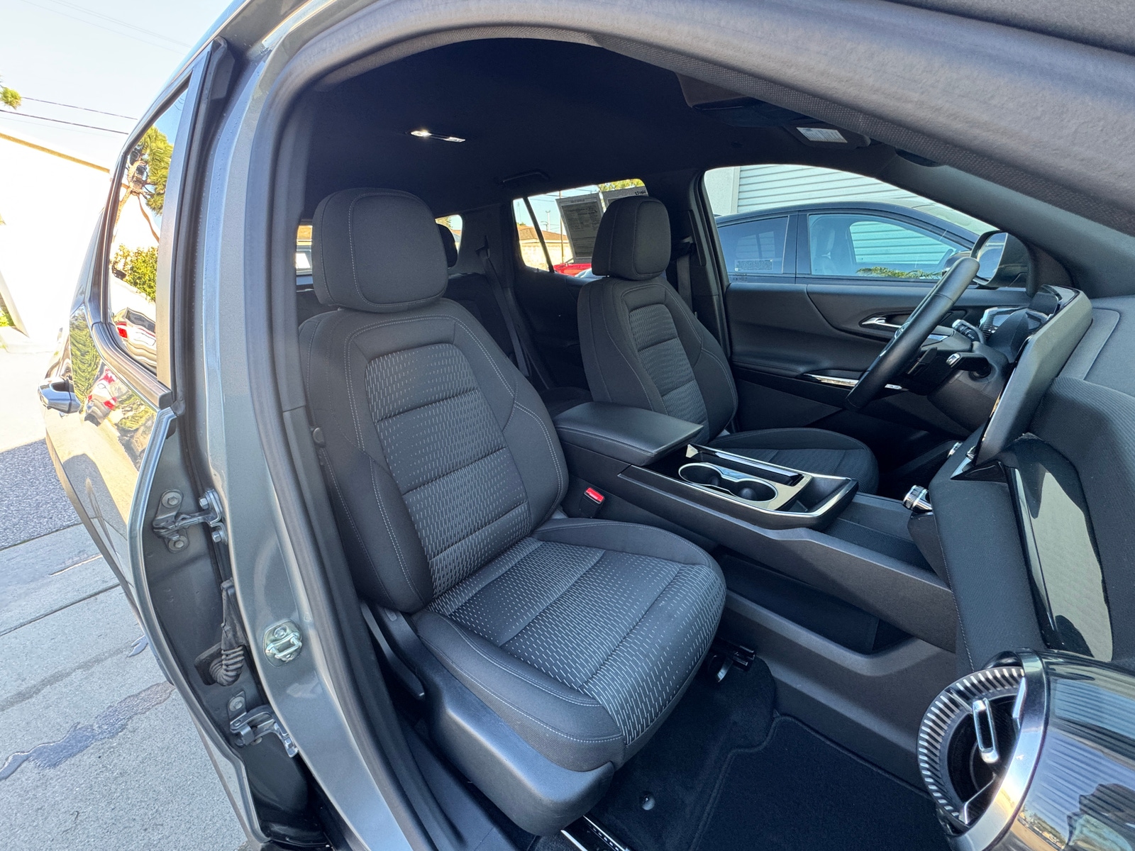 Thumbnail: 2025 Chevrolet Equinox - 2