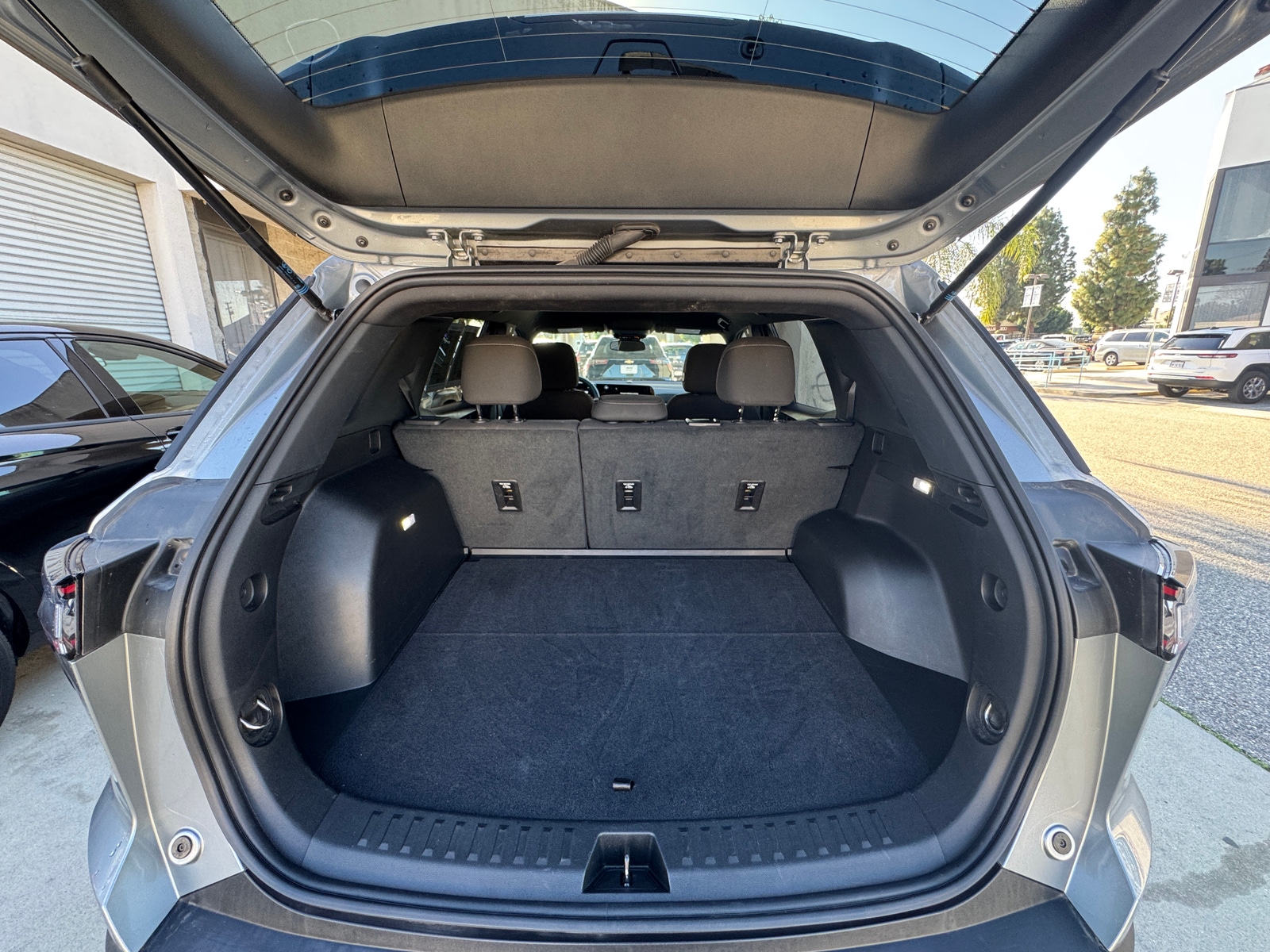 Thumbnail: 2025 Chevrolet Equinox - 6