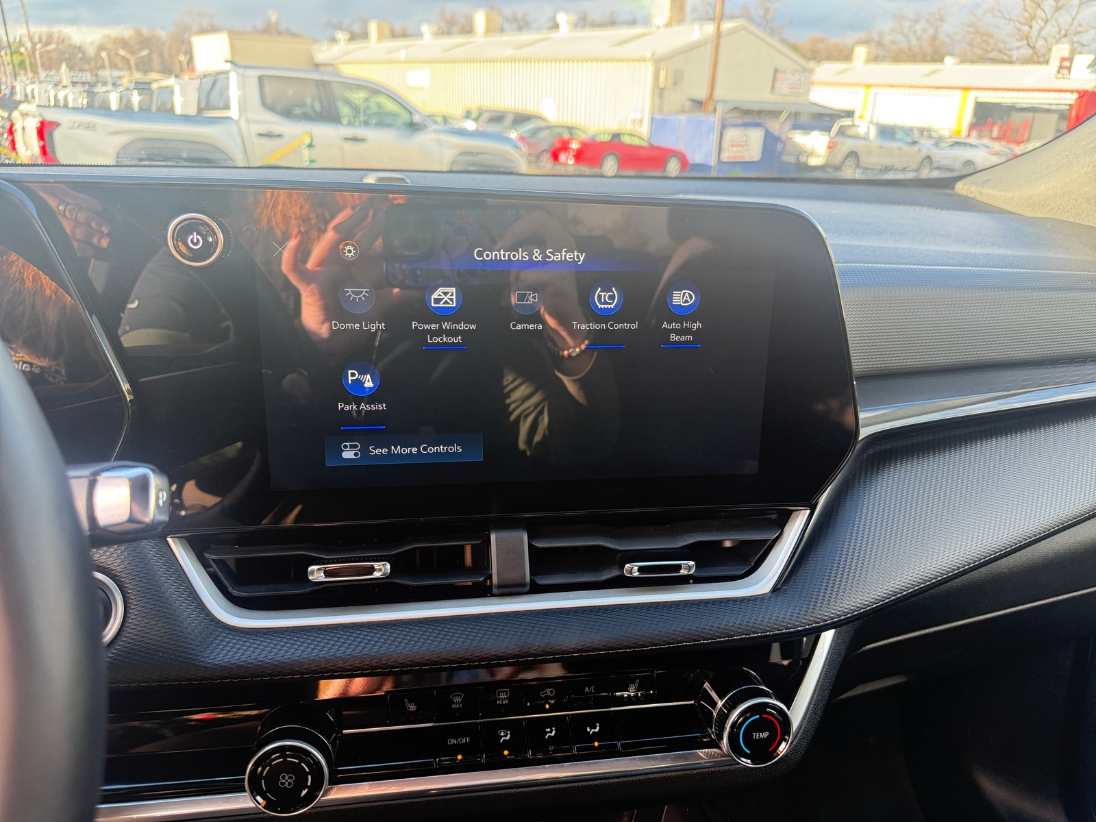 Thumbnail: 2025 Chevrolet Equinox - 4