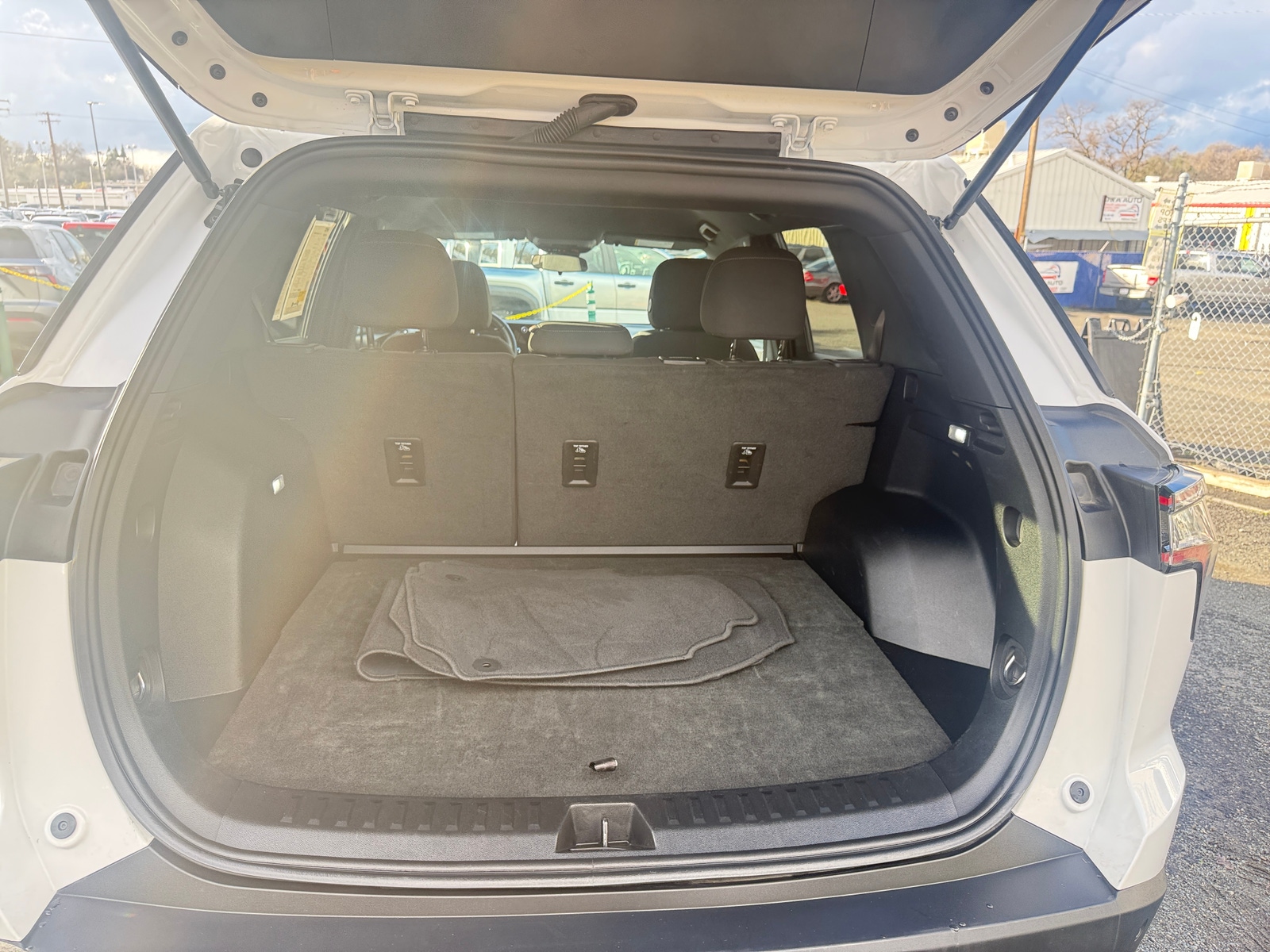 Thumbnail: 2025 Chevrolet Equinox - 6