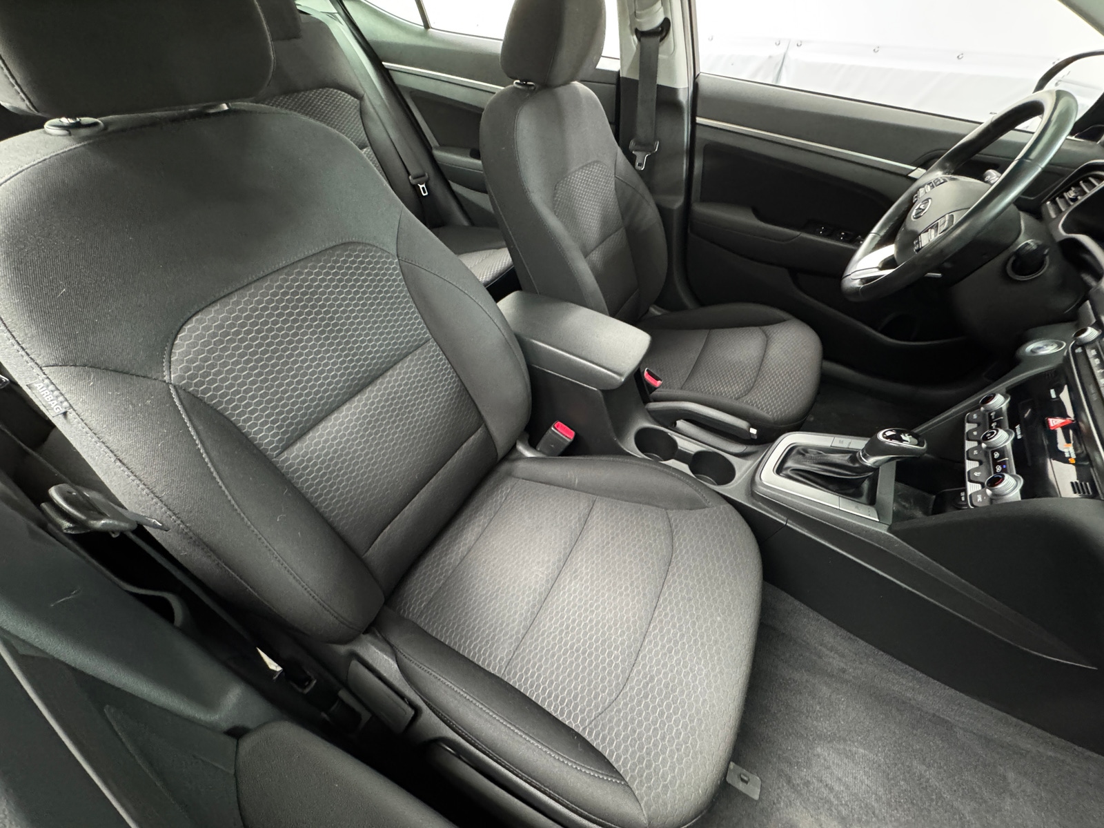 Thumbnail: 2019 Hyundai Elantra - 2