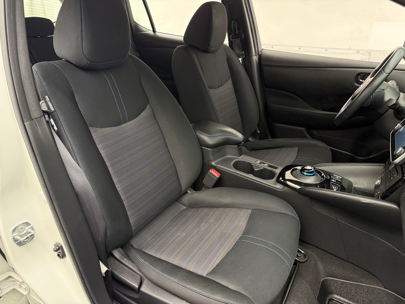 Thumbnail: 2020 Nissan Leaf - 2