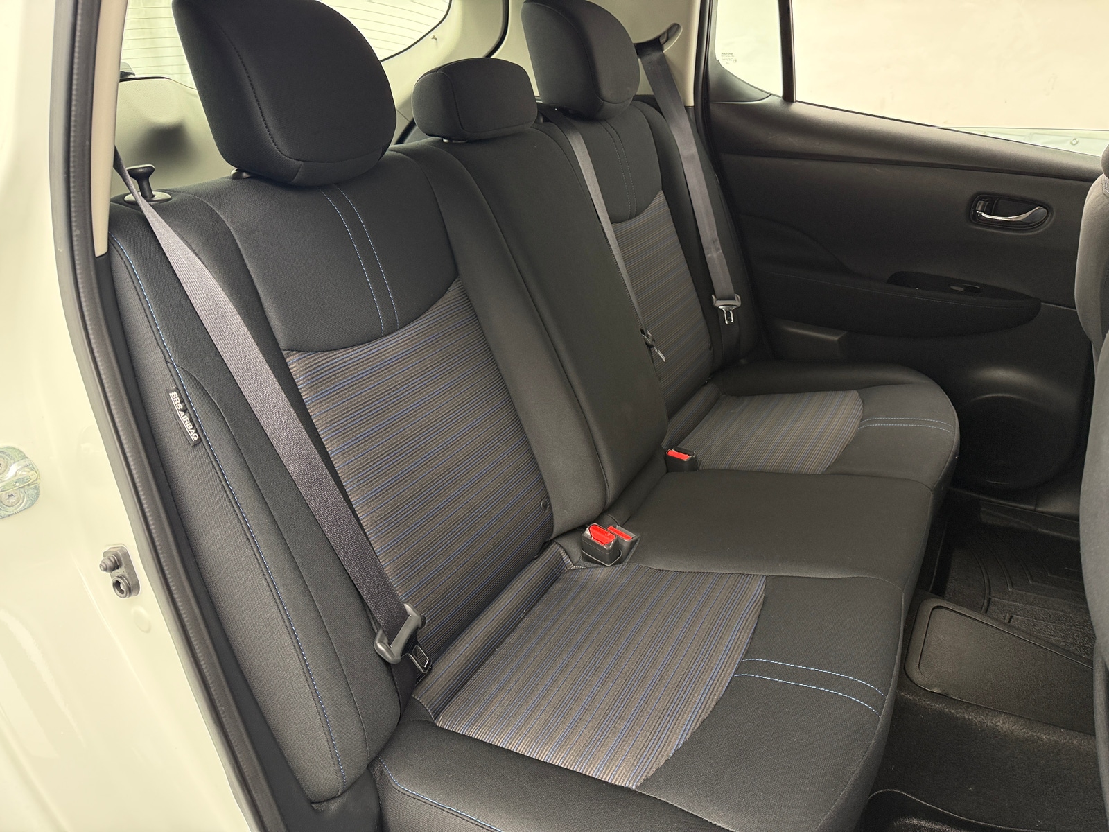 Thumbnail: 2020 Nissan Leaf - 6