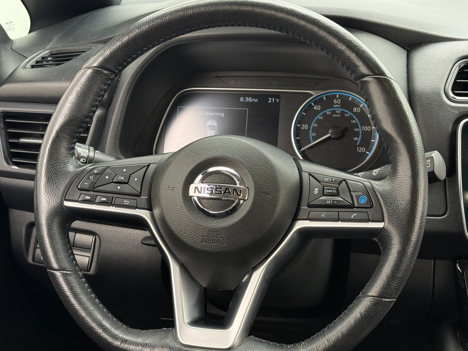 Thumbnail: 2020 Nissan Leaf - 5