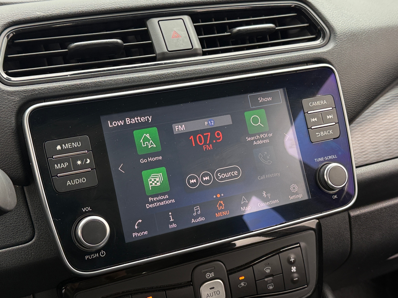 Thumbnail: 2020 Nissan Leaf - 4