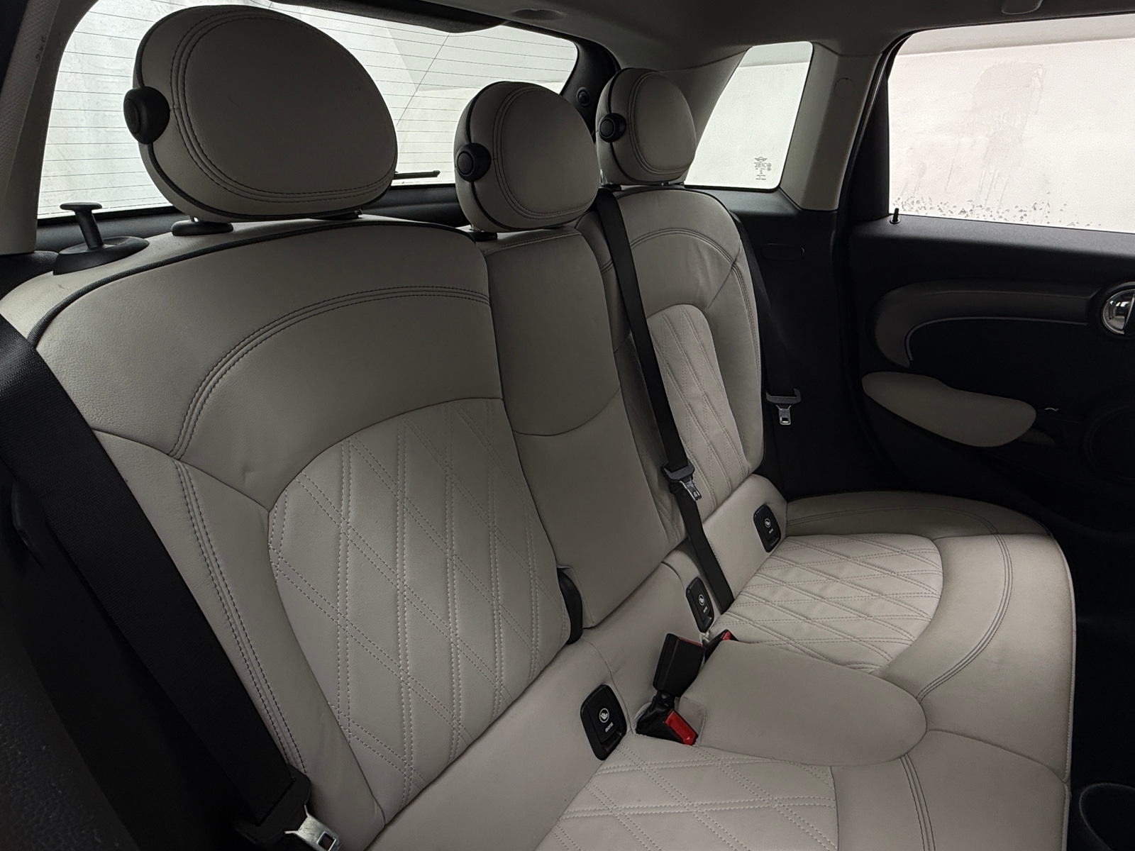 Thumbnail: 2022 MINI Cooper Hardtop - 5