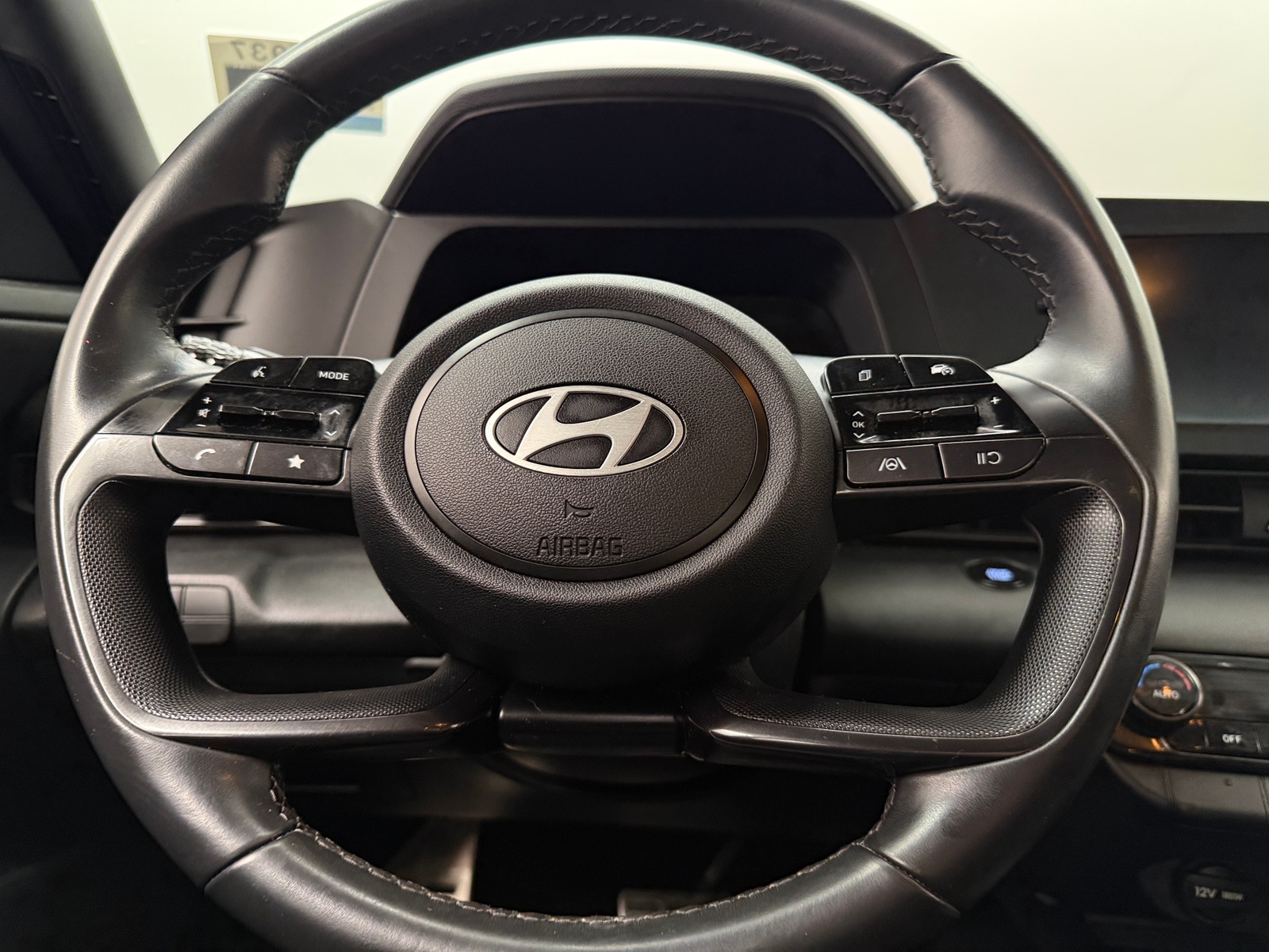 Thumbnail: 2025 Hyundai Elantra - 5