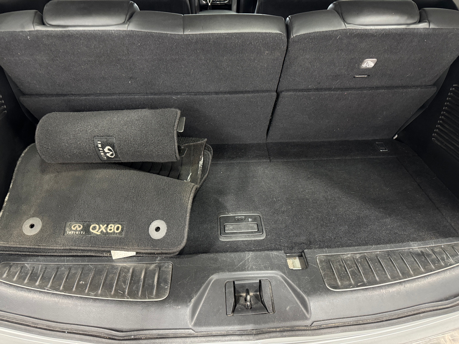 Thumbnail: 2021 INFINITI QX80 - 6