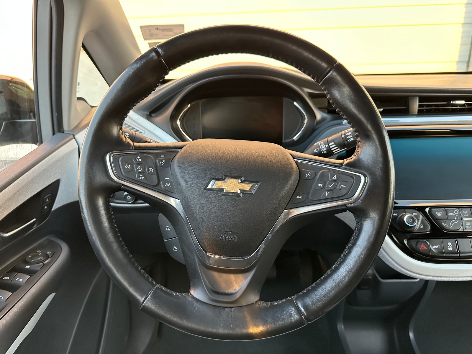 Thumbnail: 2020 Chevrolet Bolt EV - 5