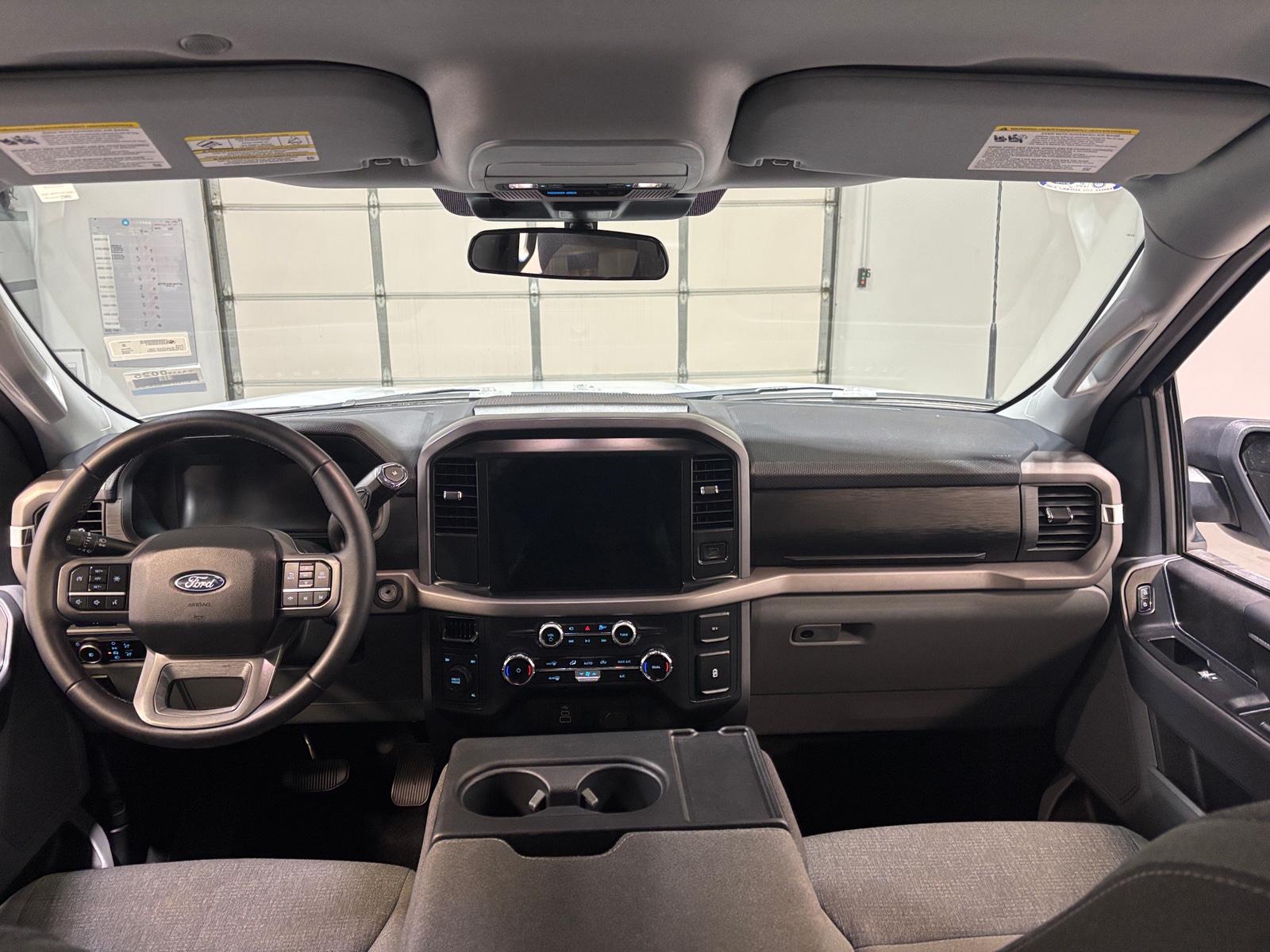 Thumbnail: 2025 Ford Econoline - 3