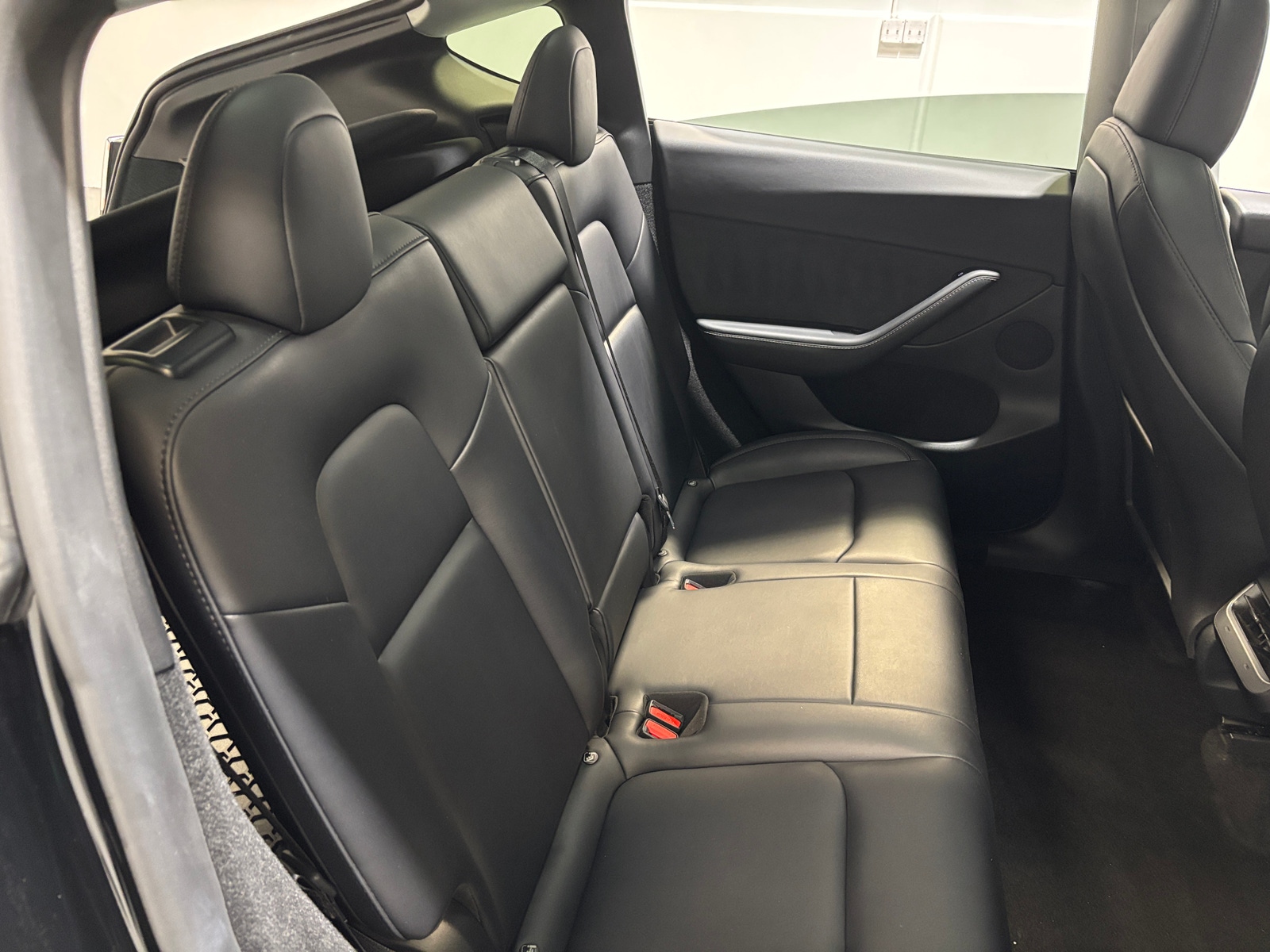 Thumbnail: 2023 Tesla Model Y - 4