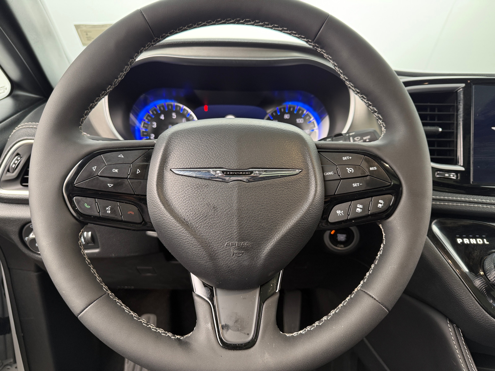 Thumbnail: 2024 Chrysler Pacifica - 4