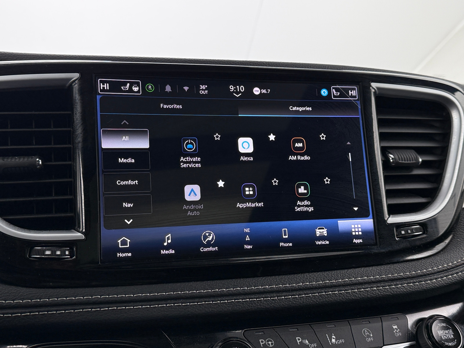 Thumbnail: 2024 Chrysler Pacifica - 3