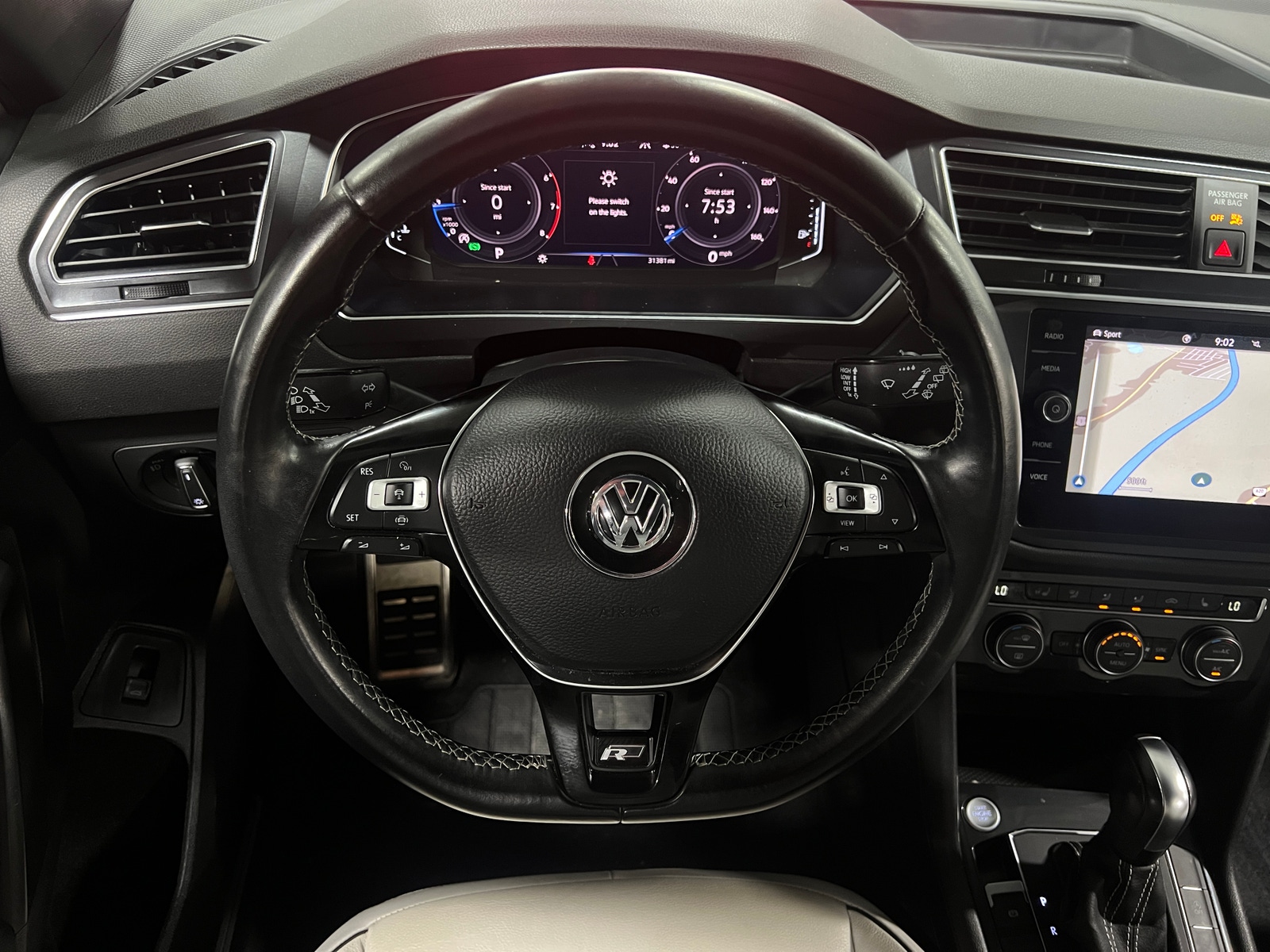 Thumbnail: 2021 Volkswagen Tiguan - 4