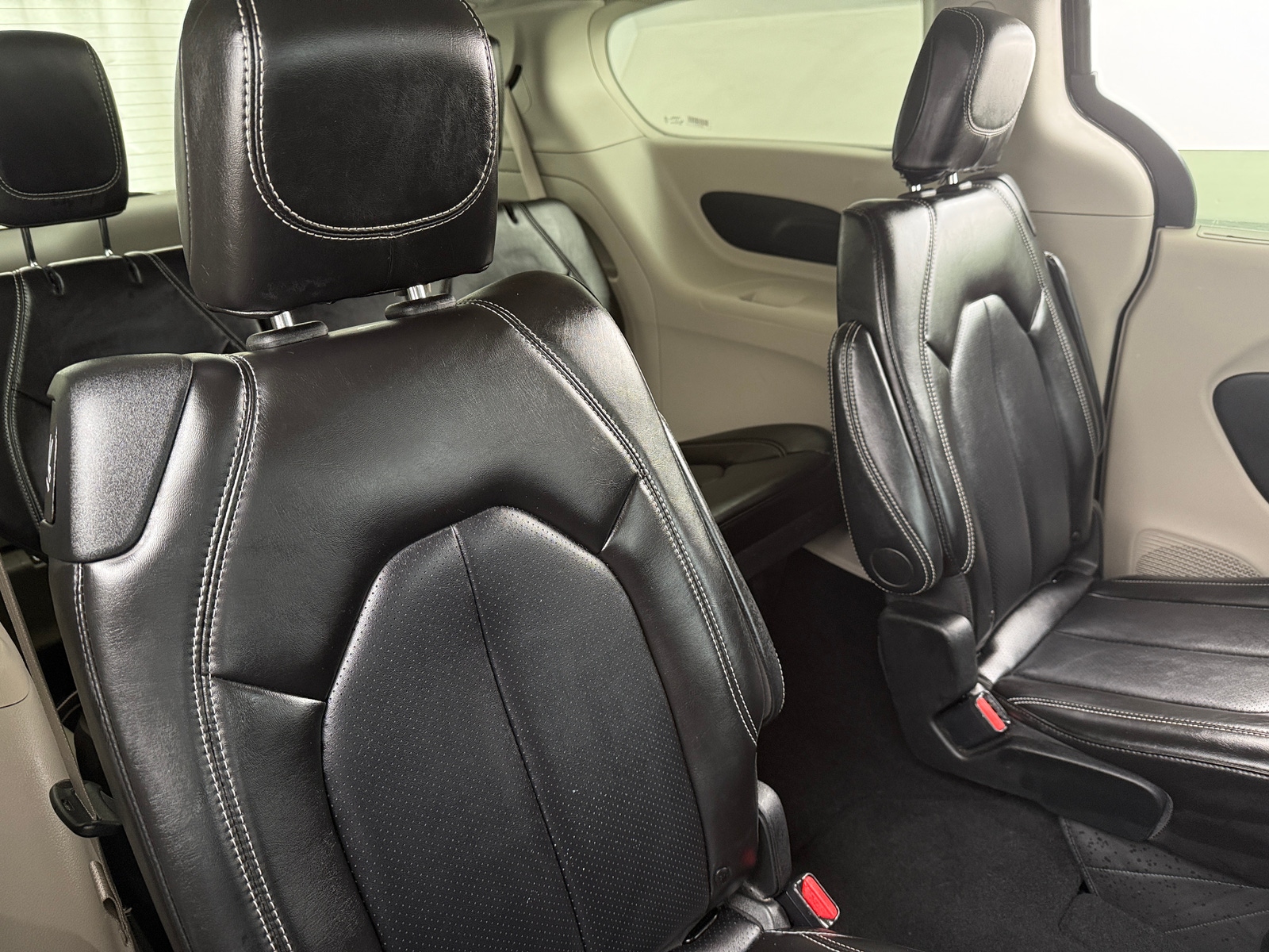 Thumbnail: 2024 Chrysler Pacifica - 5