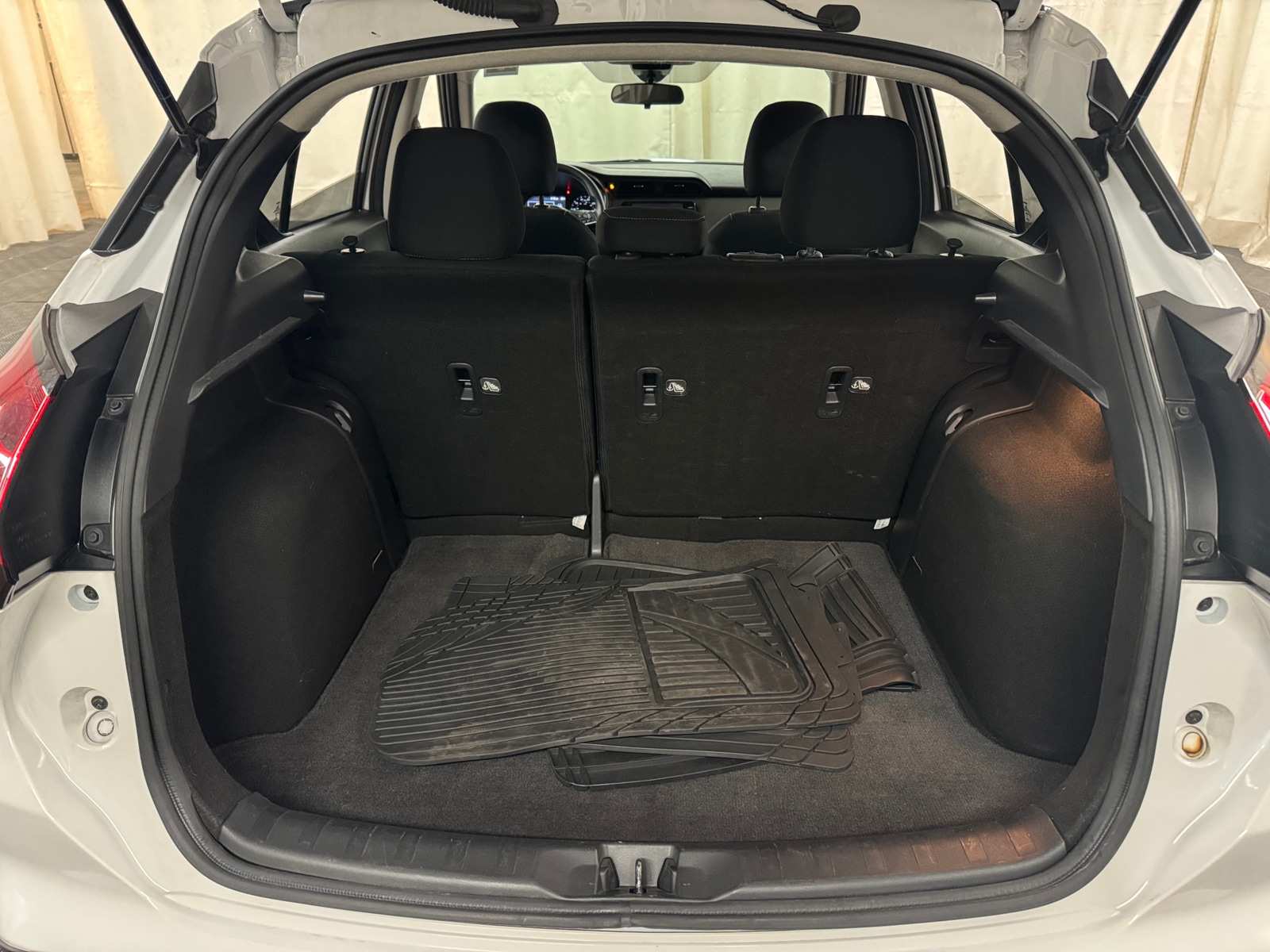 Thumbnail: 2021 Nissan Kicks - 7