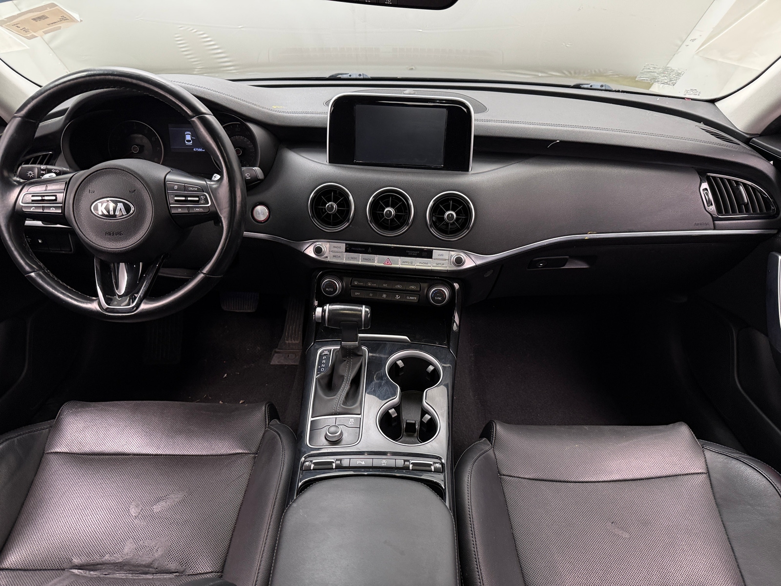 Thumbnail: 2018 Kia Stinger - 2